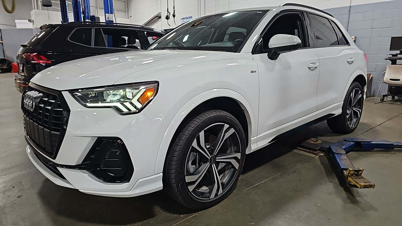2024 Audi Q3 S line Premium Plus 45 TFSI