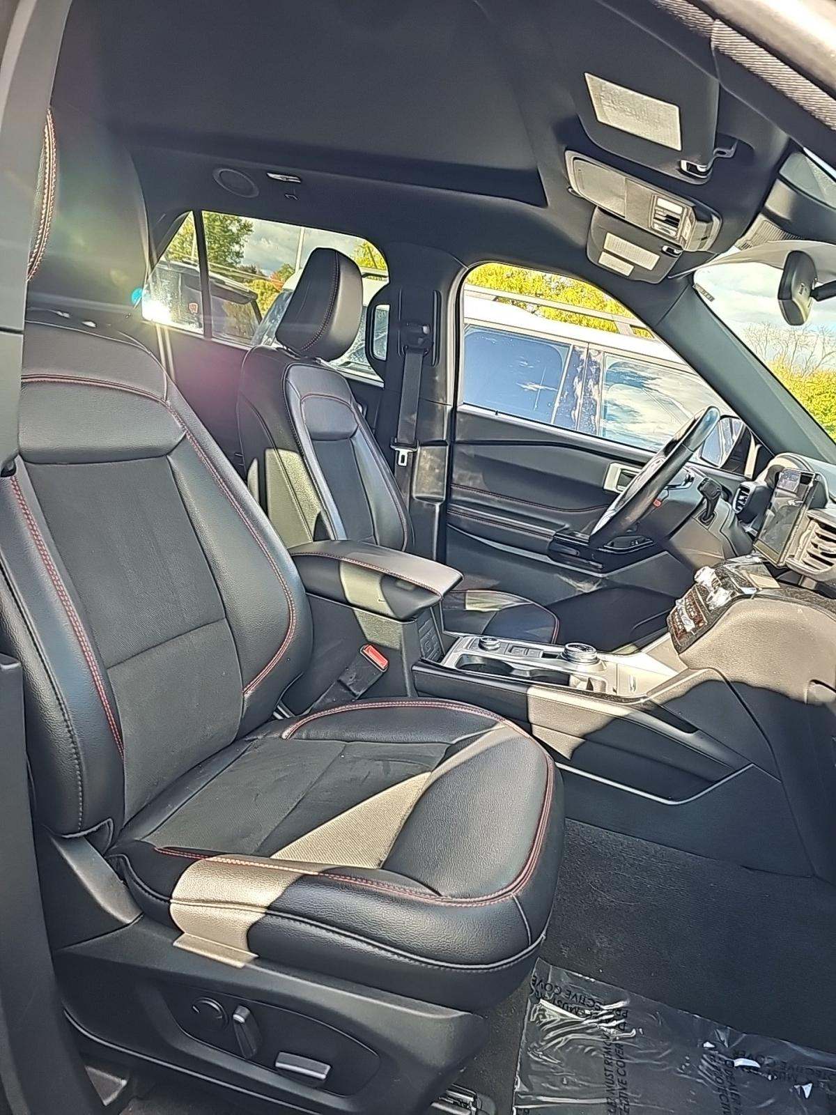 2022 Ford Explorer ST-Line AWD