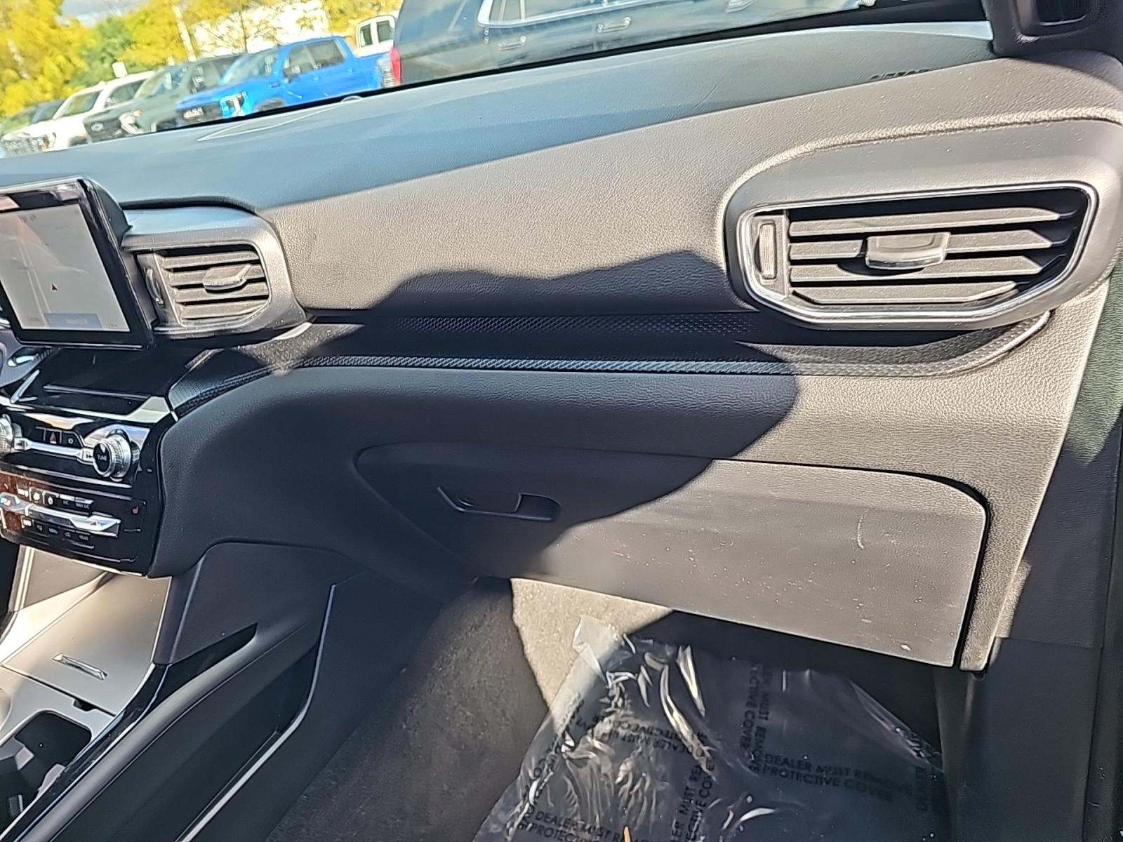 2022 Ford Explorer ST-Line AWD