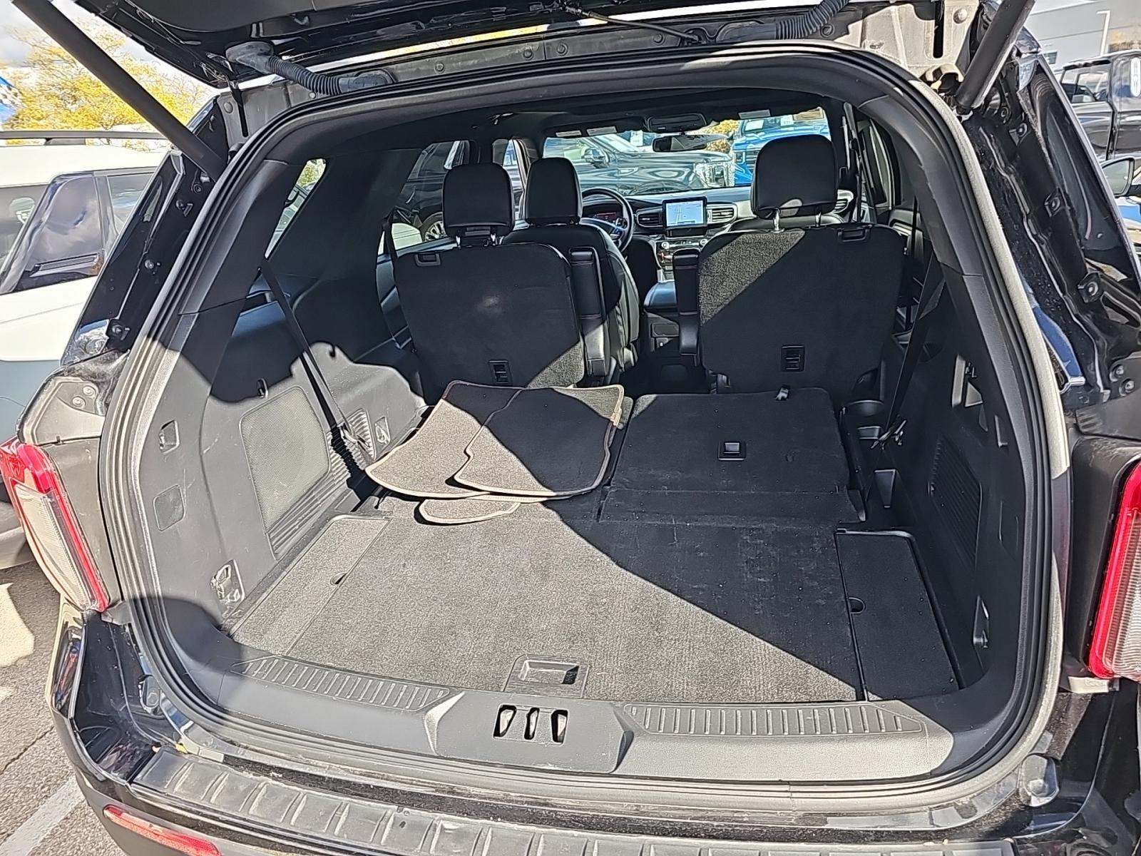 2022 Ford Explorer ST-Line AWD