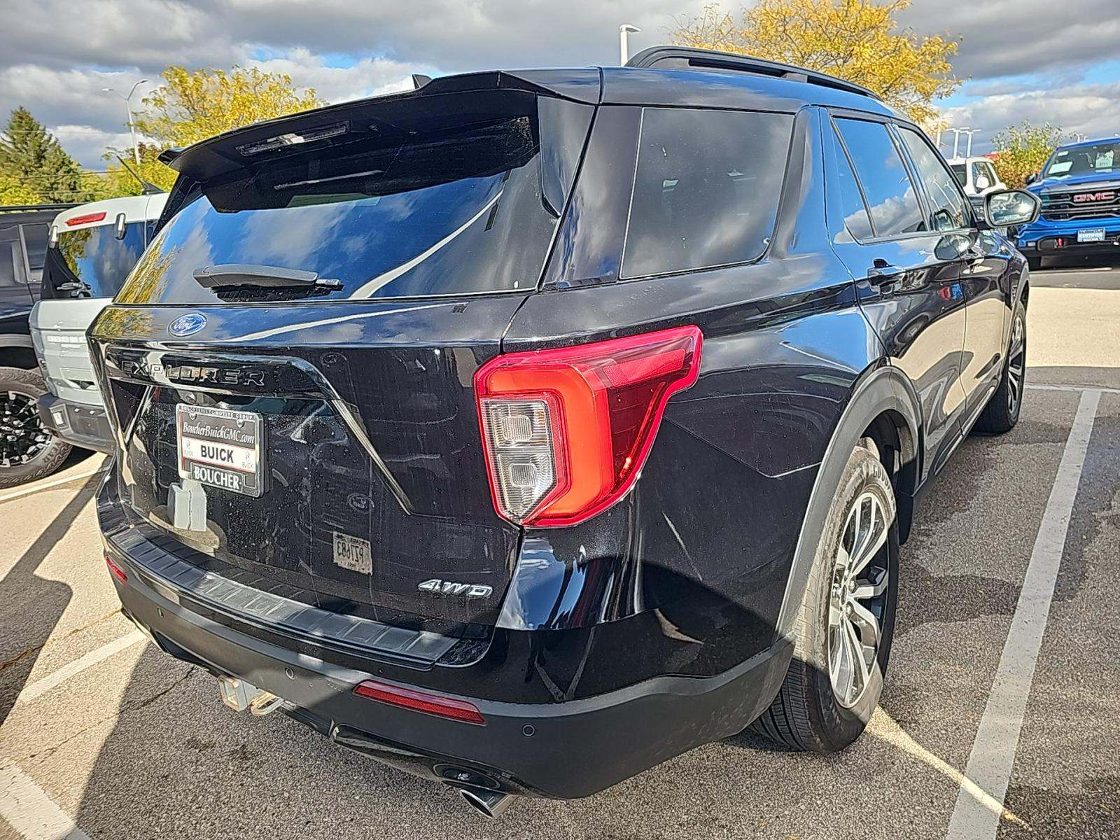 2022 Ford Explorer ST-Line AWD