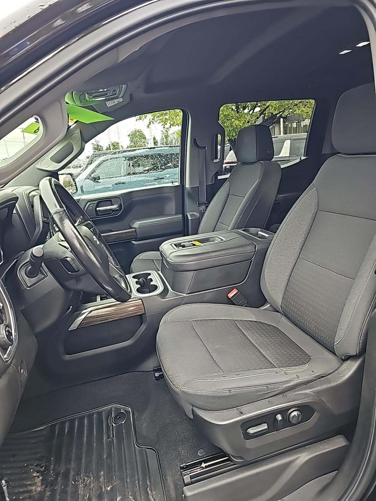 2022 Chevrolet Silverado 1500 RST AWD