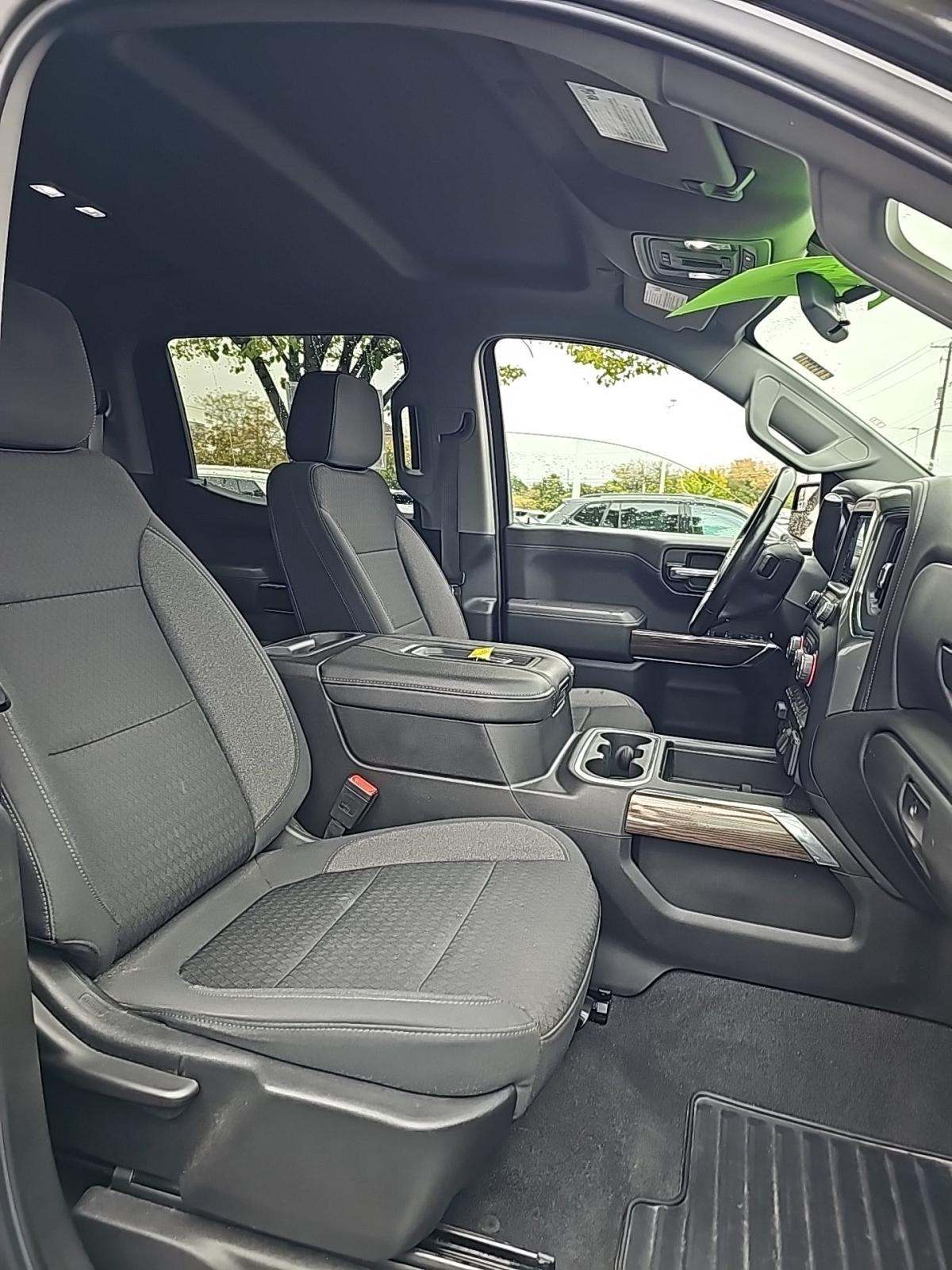 2022 Chevrolet Silverado 1500 RST AWD