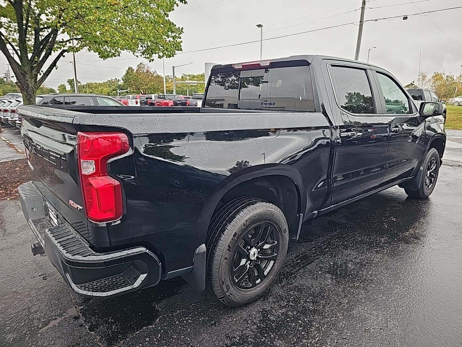 2022 Chevrolet Silverado 1500 RST AWD