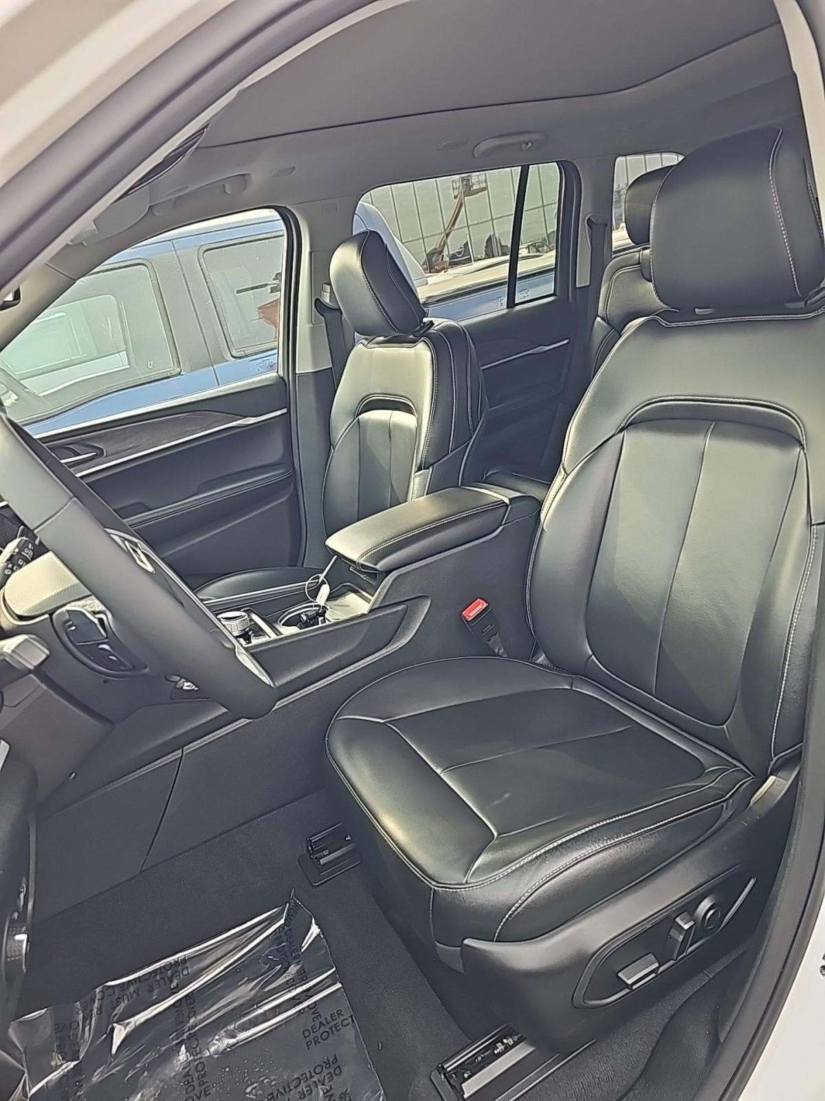 2024 Jeep Grand Cherokee Limited AWD