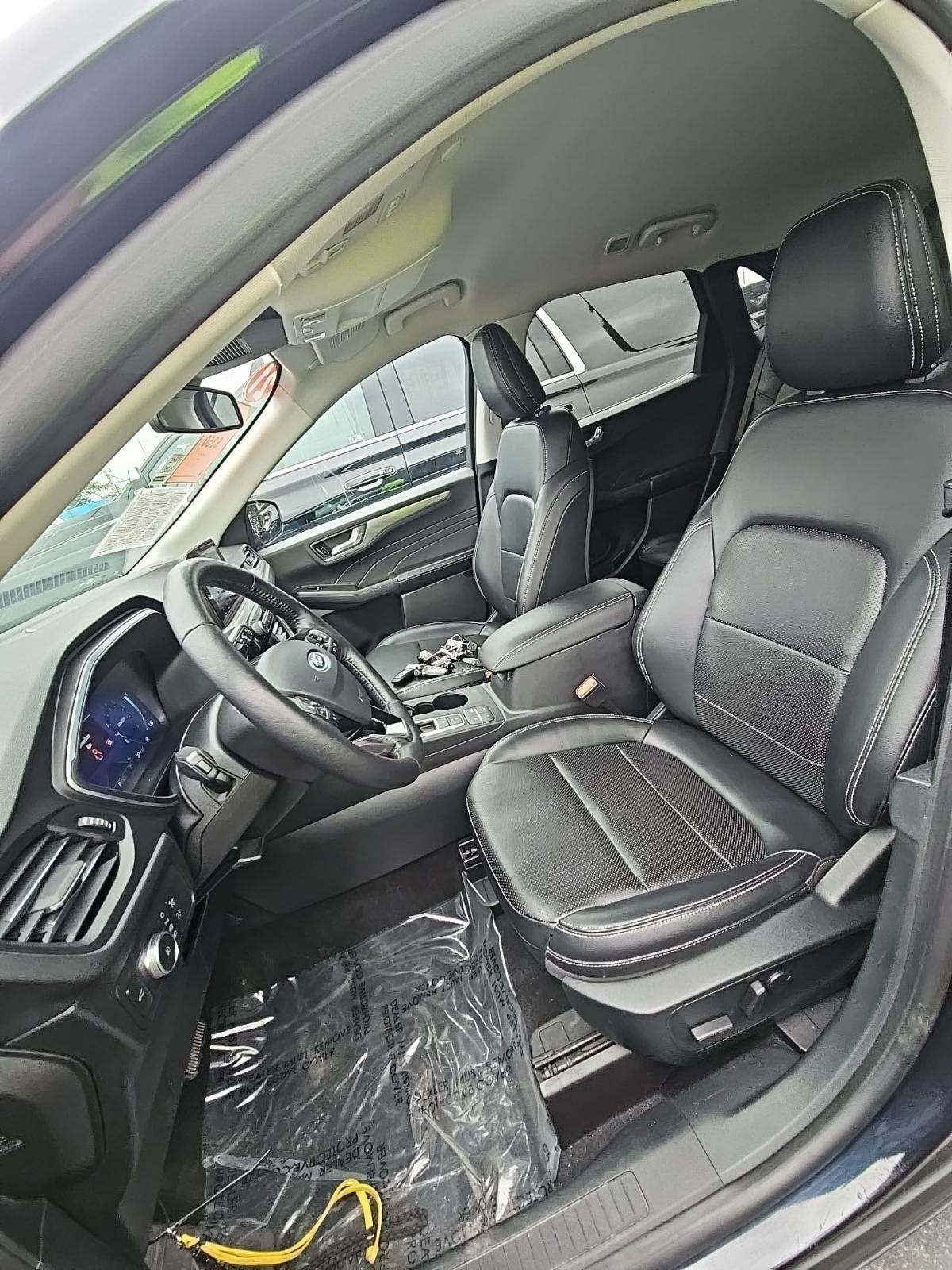 2021 Ford Escape Titanium AWD