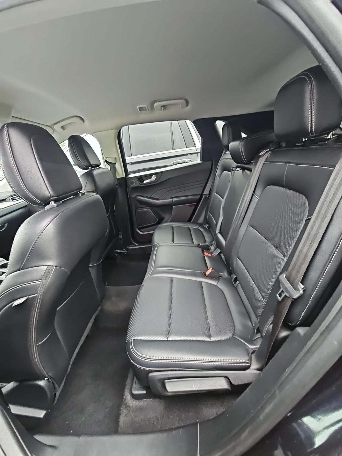 2021 Ford Escape Titanium AWD