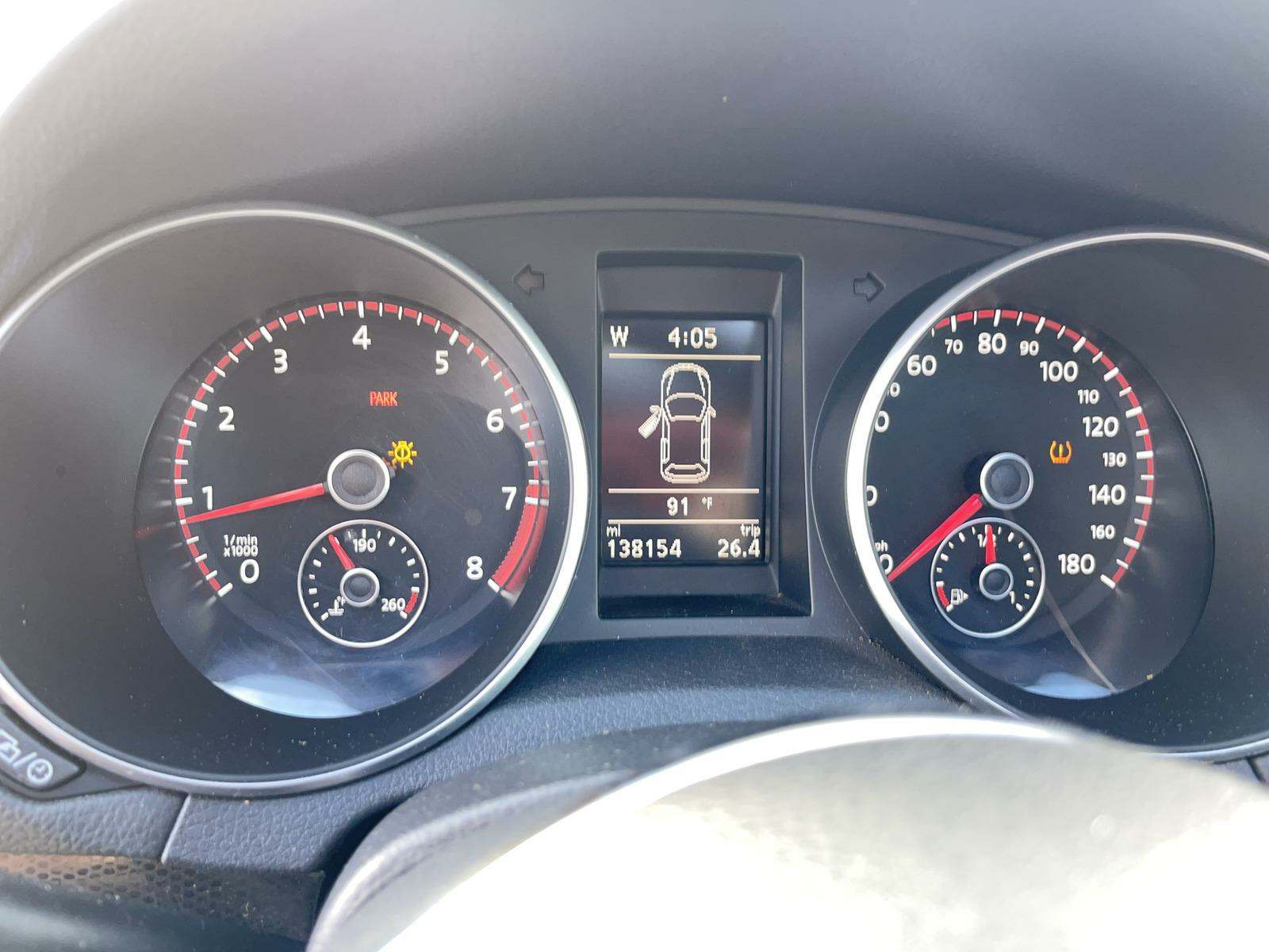 2014 Volkswagen Golf Wolfsburg FWD