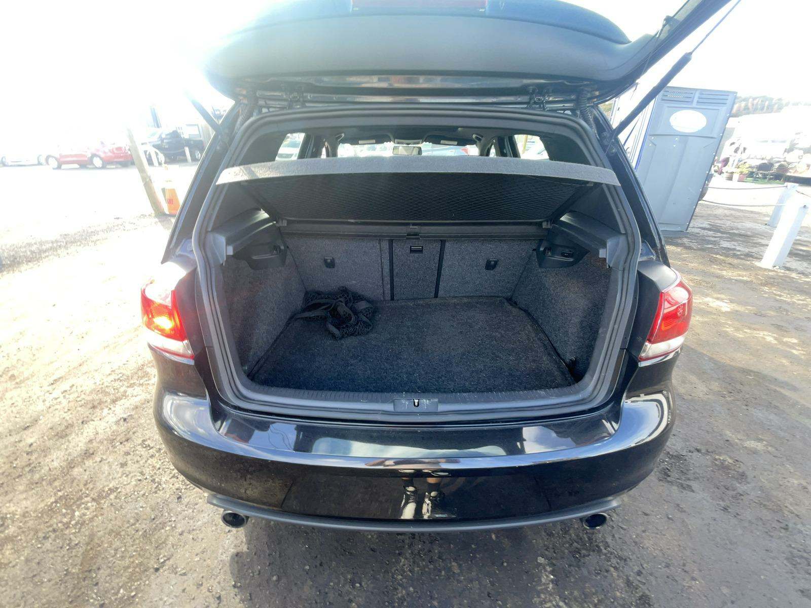 2014 Volkswagen Golf Wolfsburg FWD