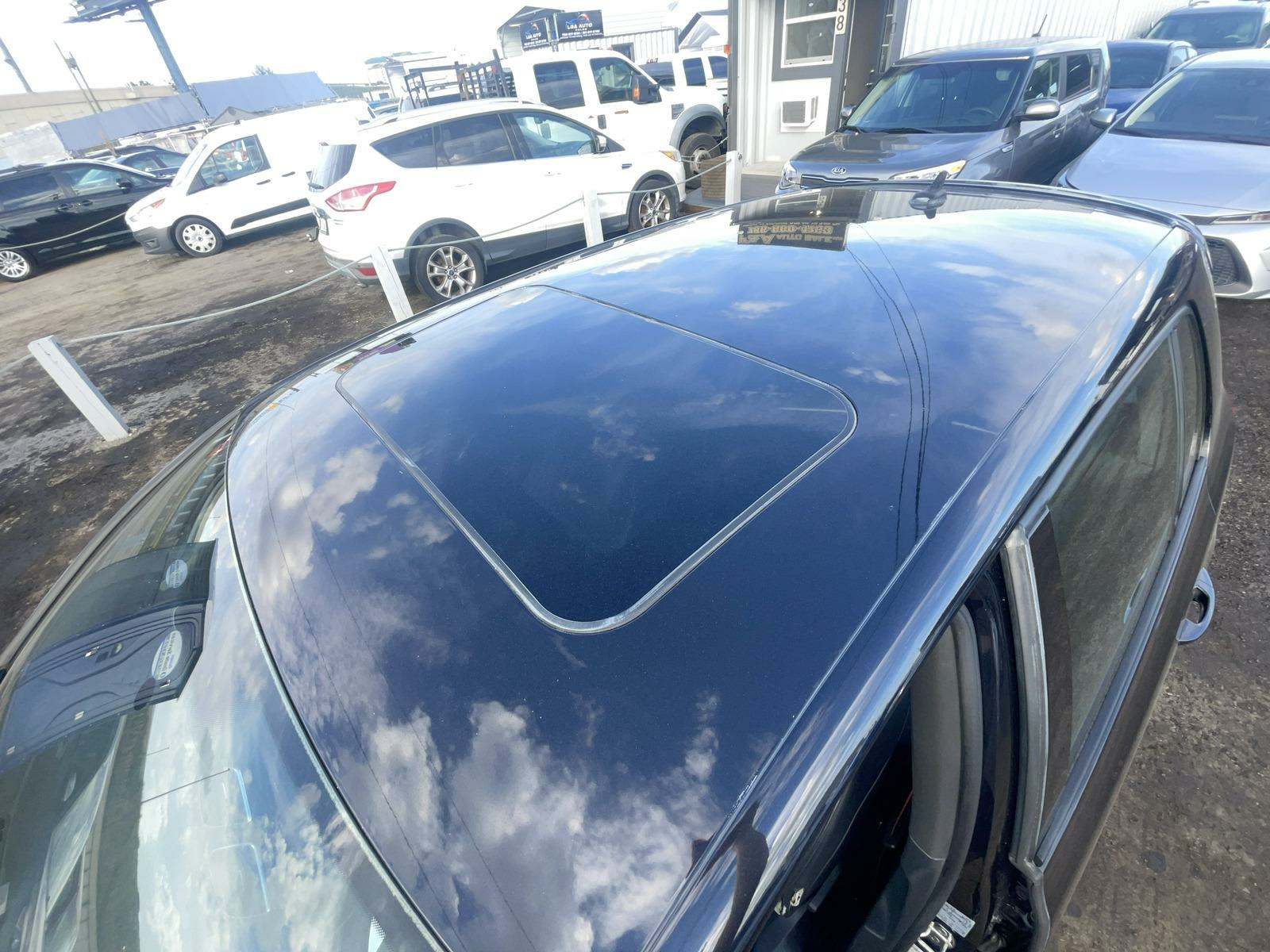 2014 Volkswagen Golf Wolfsburg FWD