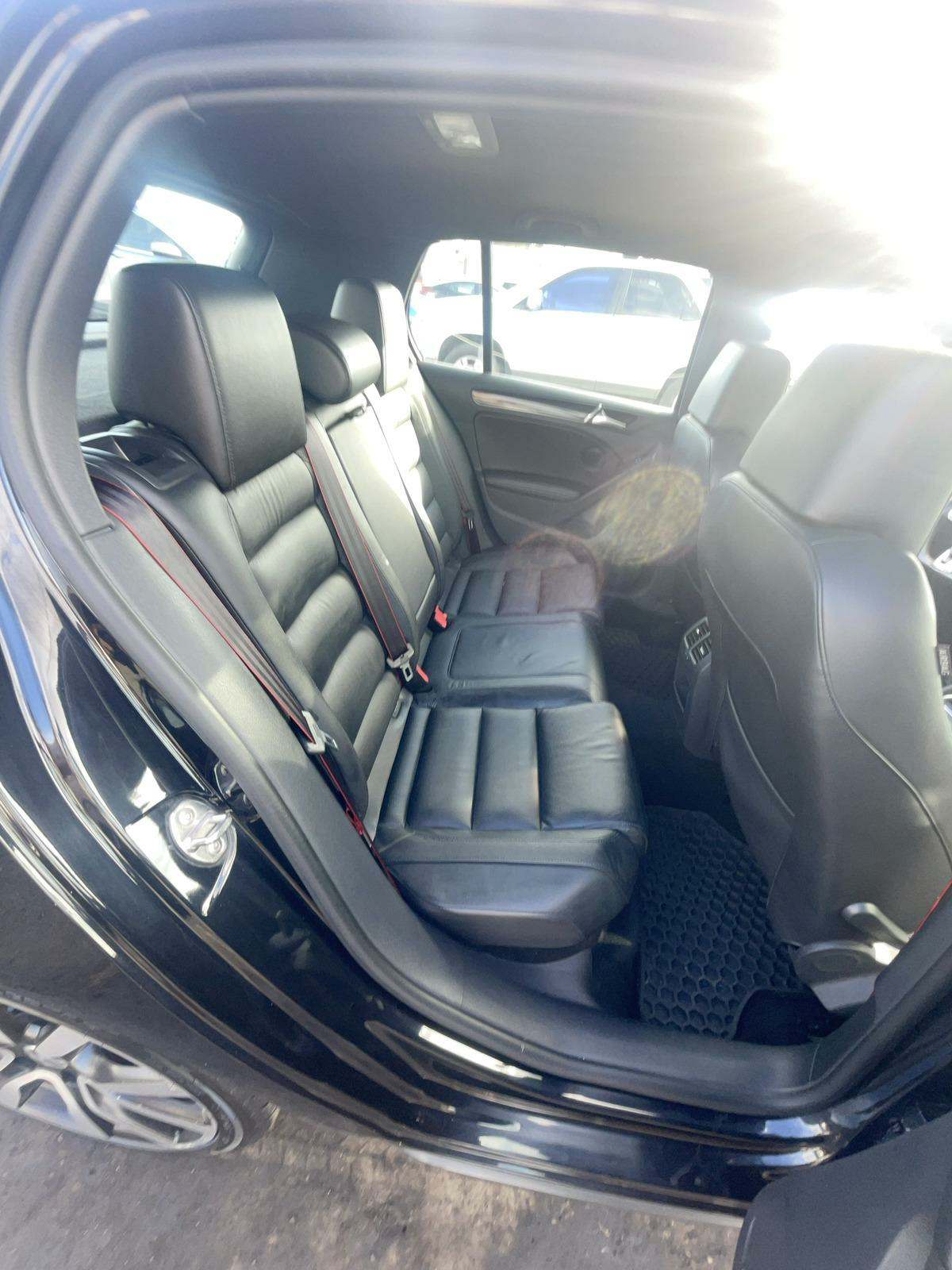 2014 Volkswagen Golf Wolfsburg FWD