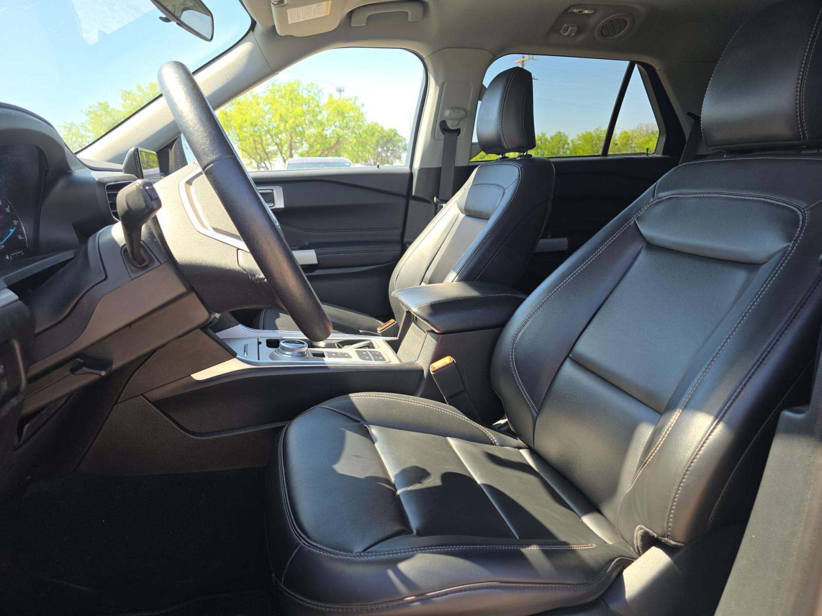 2024 Ford Explorer XLT RWD