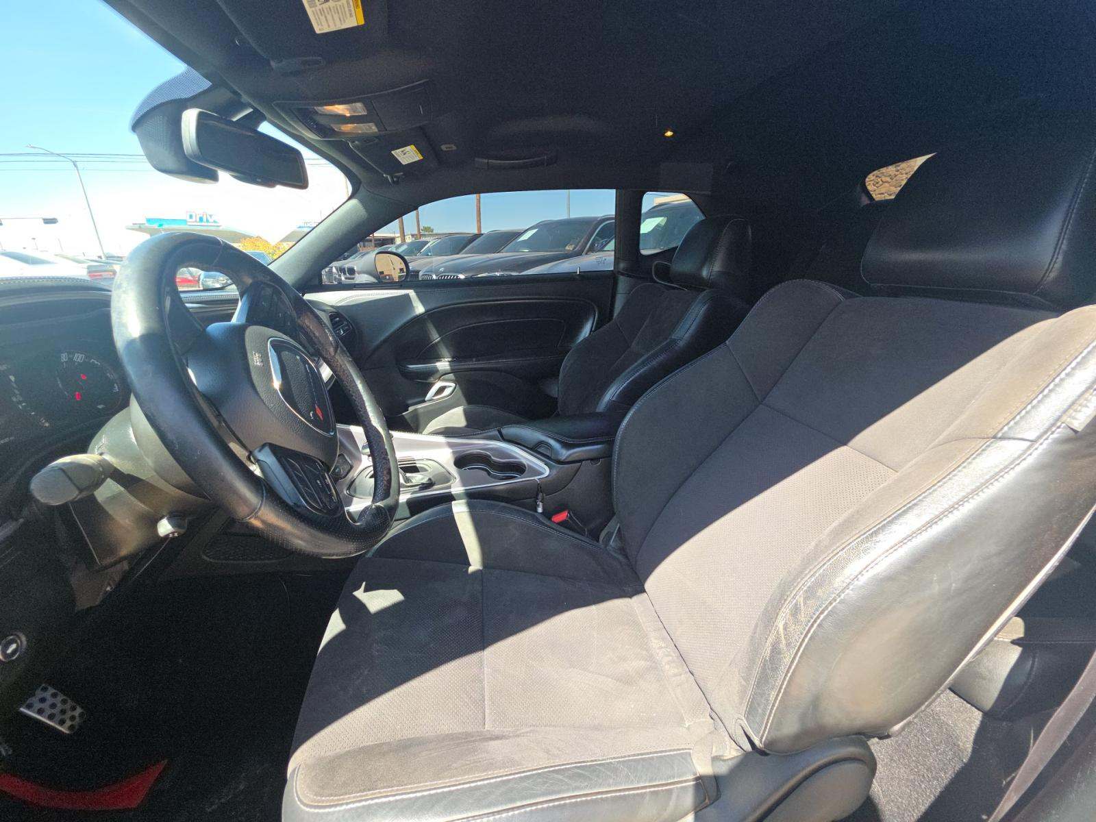 DODGE CHALLENGER - 2