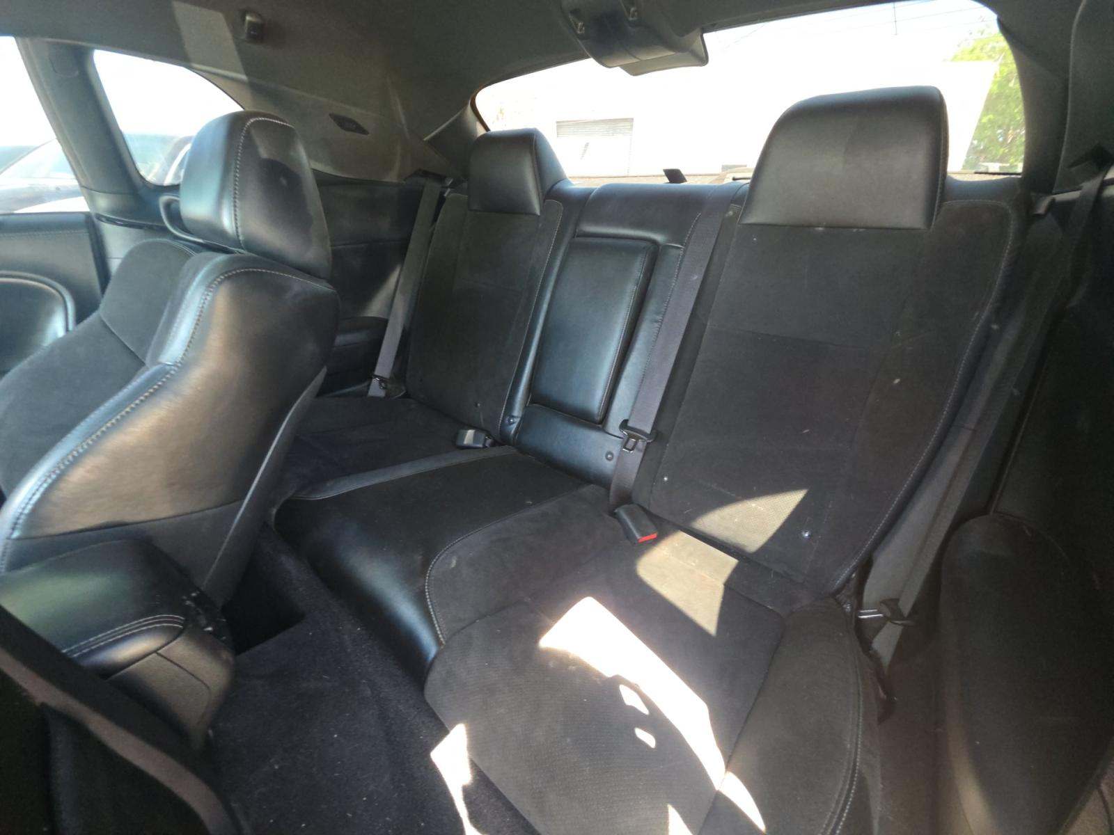 DODGE CHALLENGER - 9