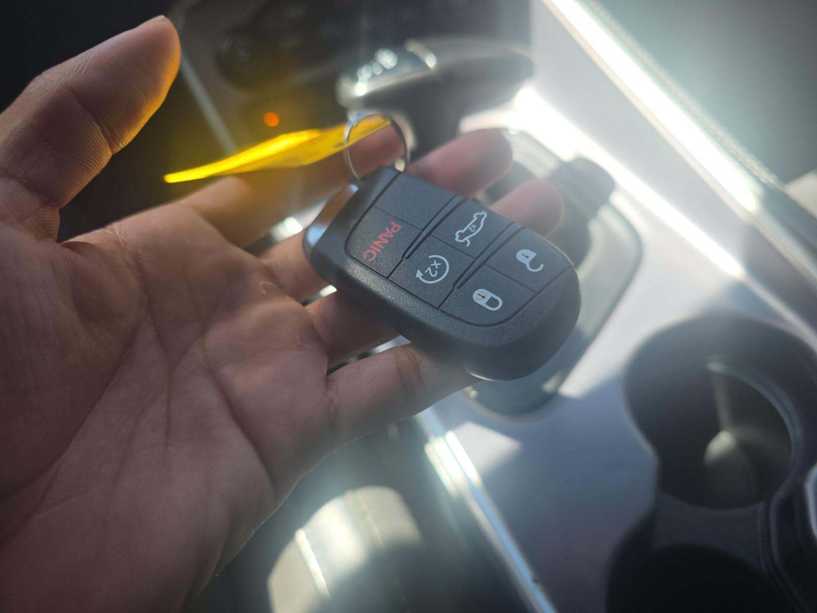 DODGE CHALLENGER - 4