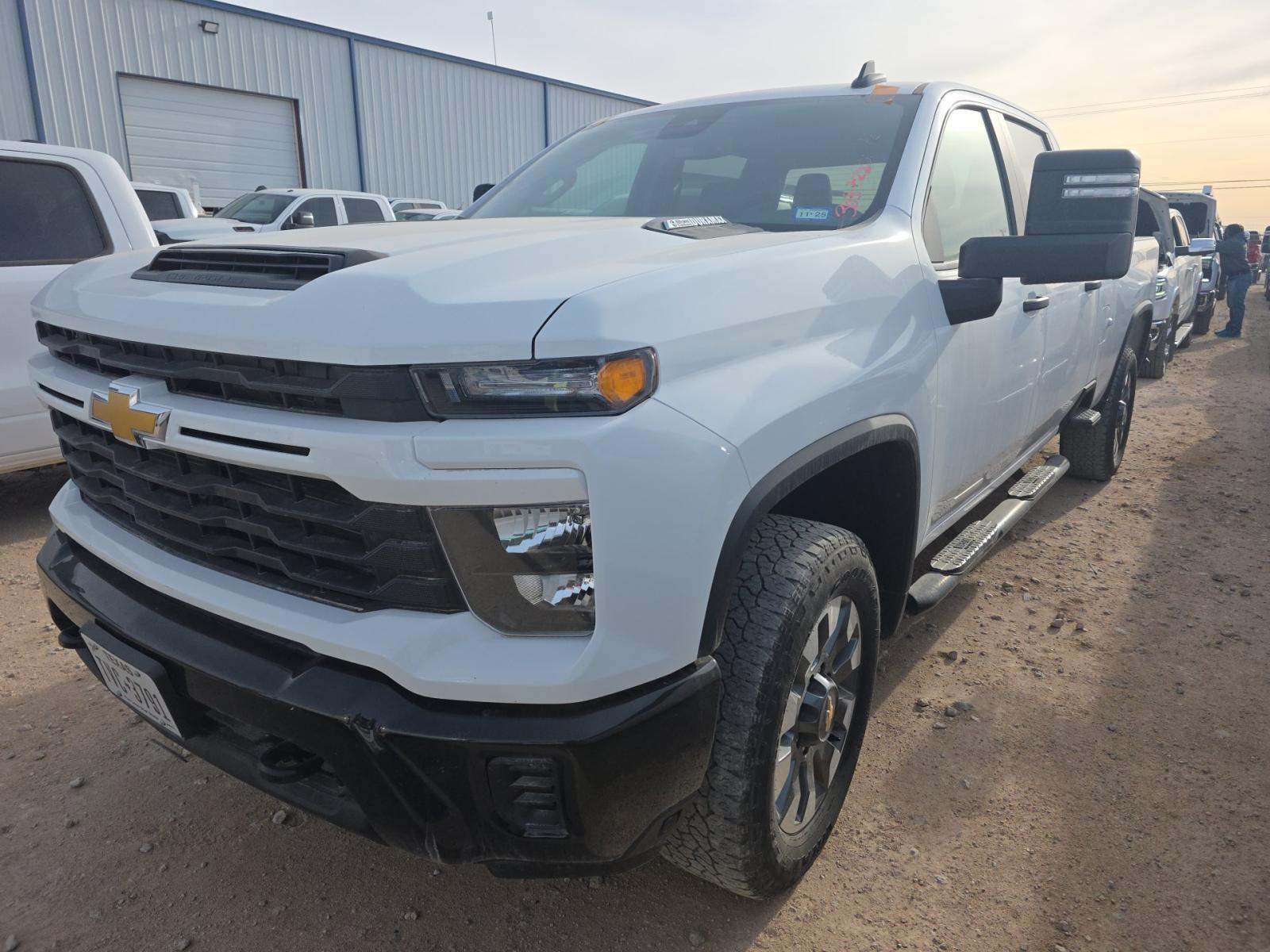 2024 Chevrolet Silverado 2500HD Custom AWD