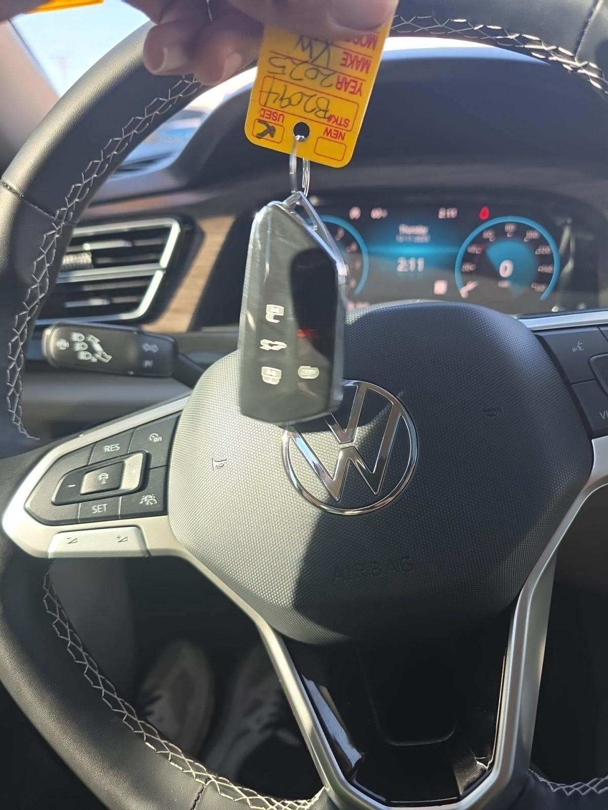 2025 Volkswagen Atlas 2.0T SEL AWD