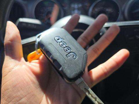 JEEP UNLIMITED SPORT - 8