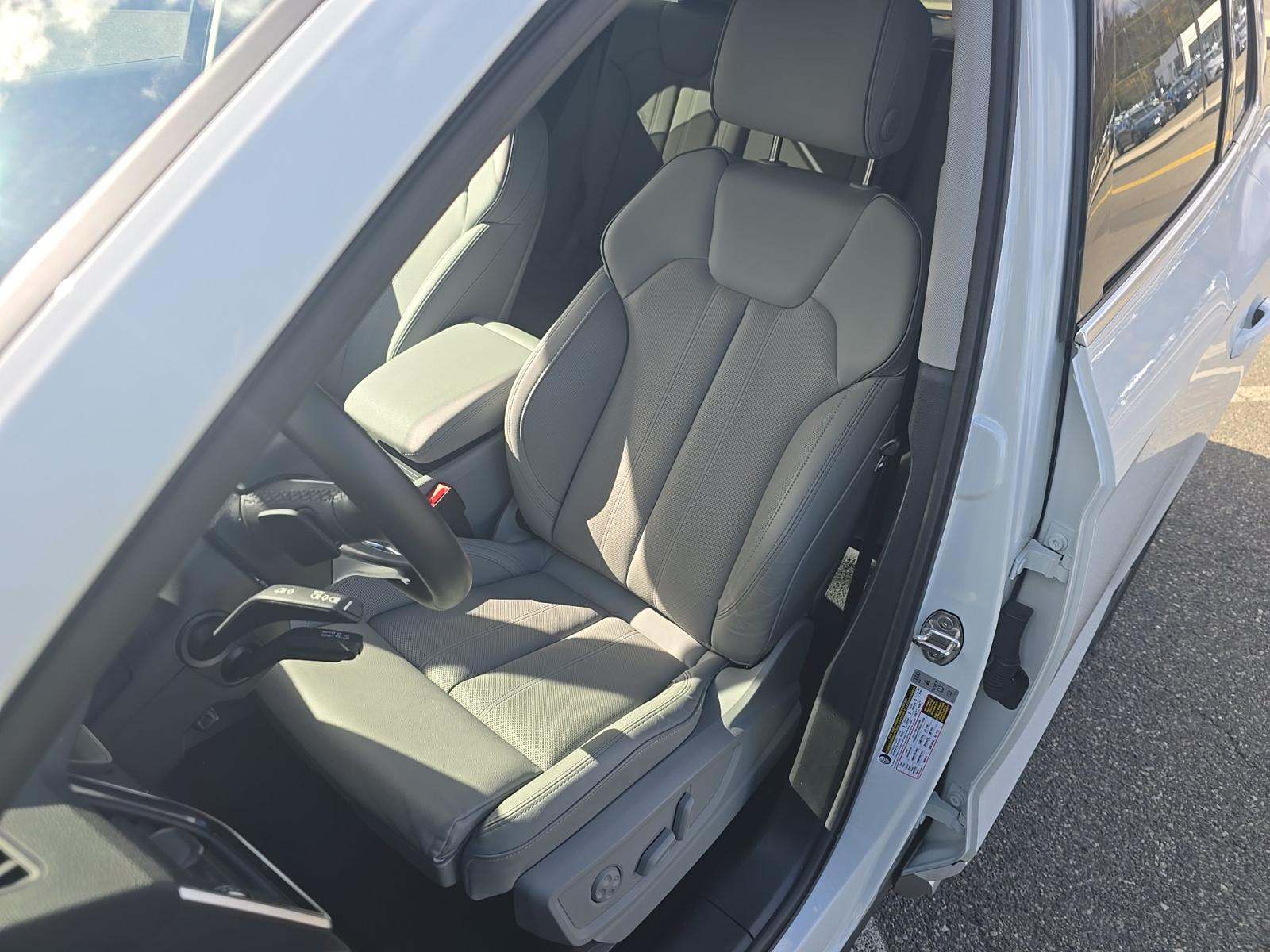 2024 Audi Q5 S line Prestige AWD