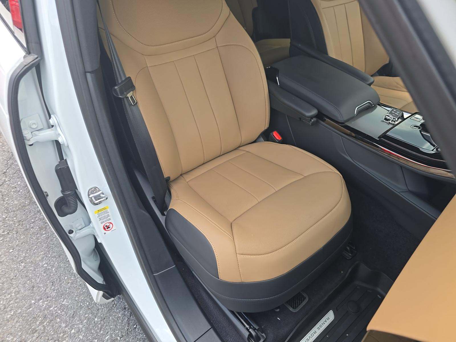 2025 Land Rover Range Rover Sport Plug-In Hybrid Dynamic SE AWD