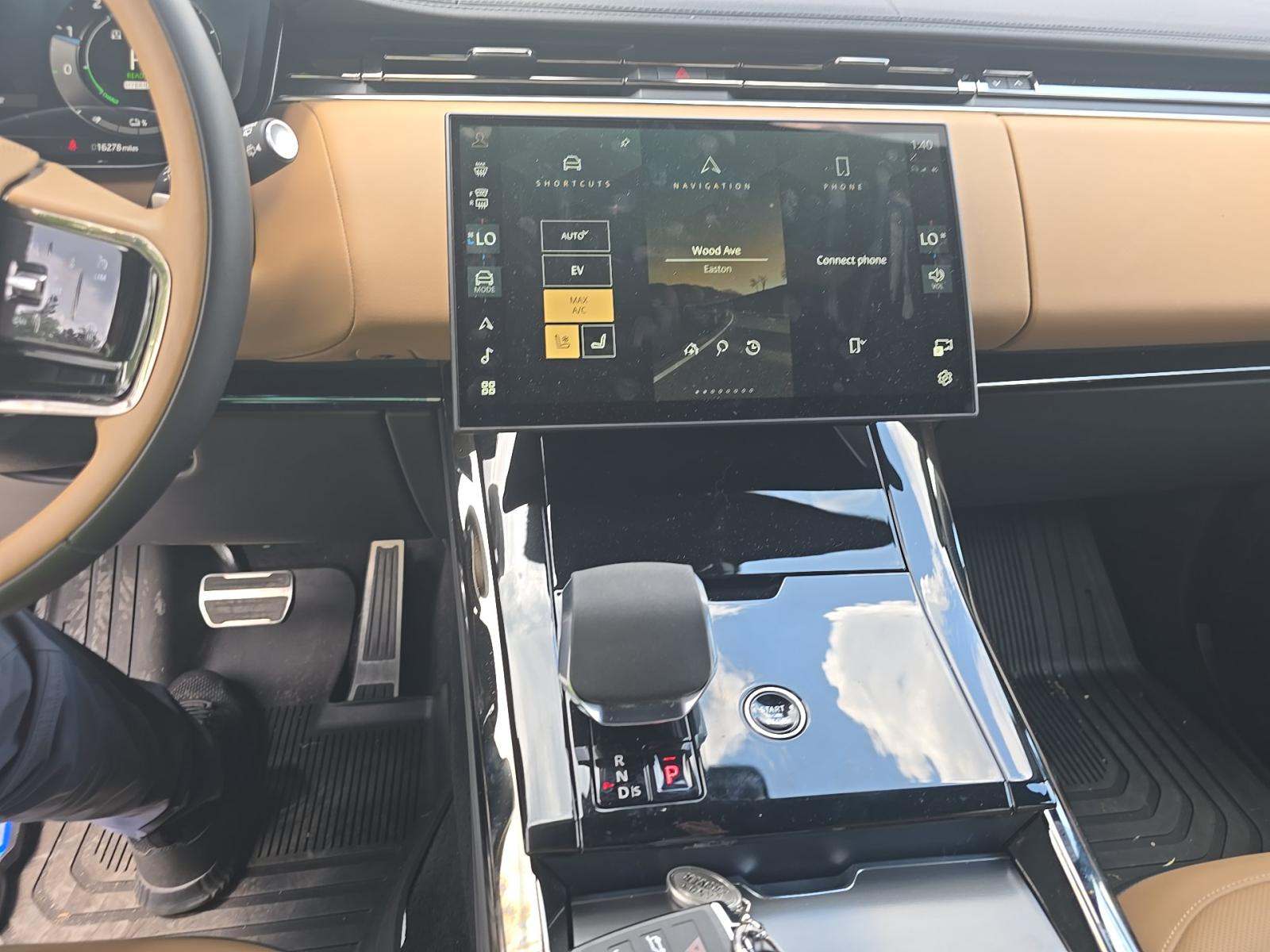 2025 Land Rover Range Rover Sport Plug-In Hybrid Dynamic SE AWD