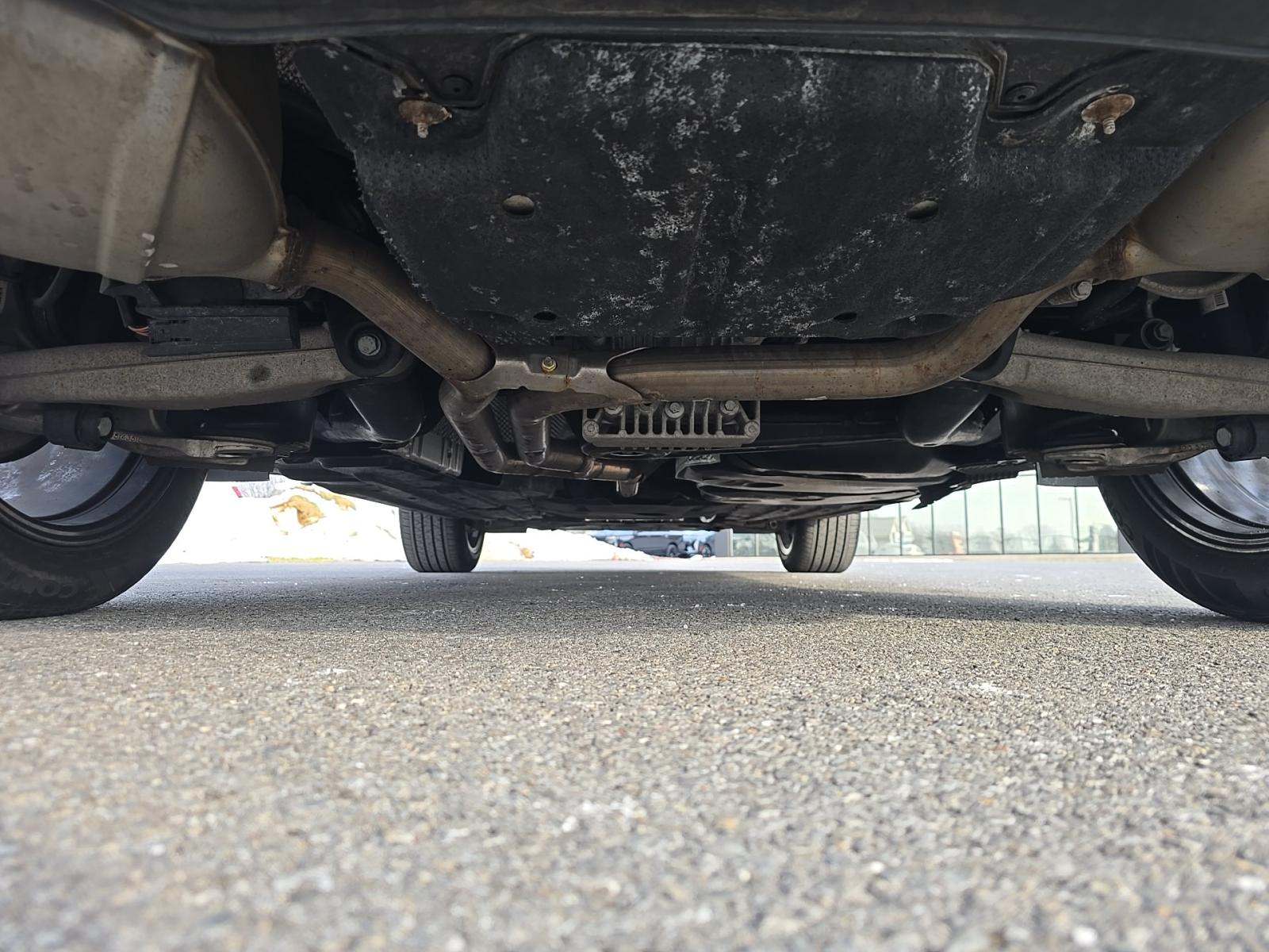 2022 Porsche Macan Base AWD