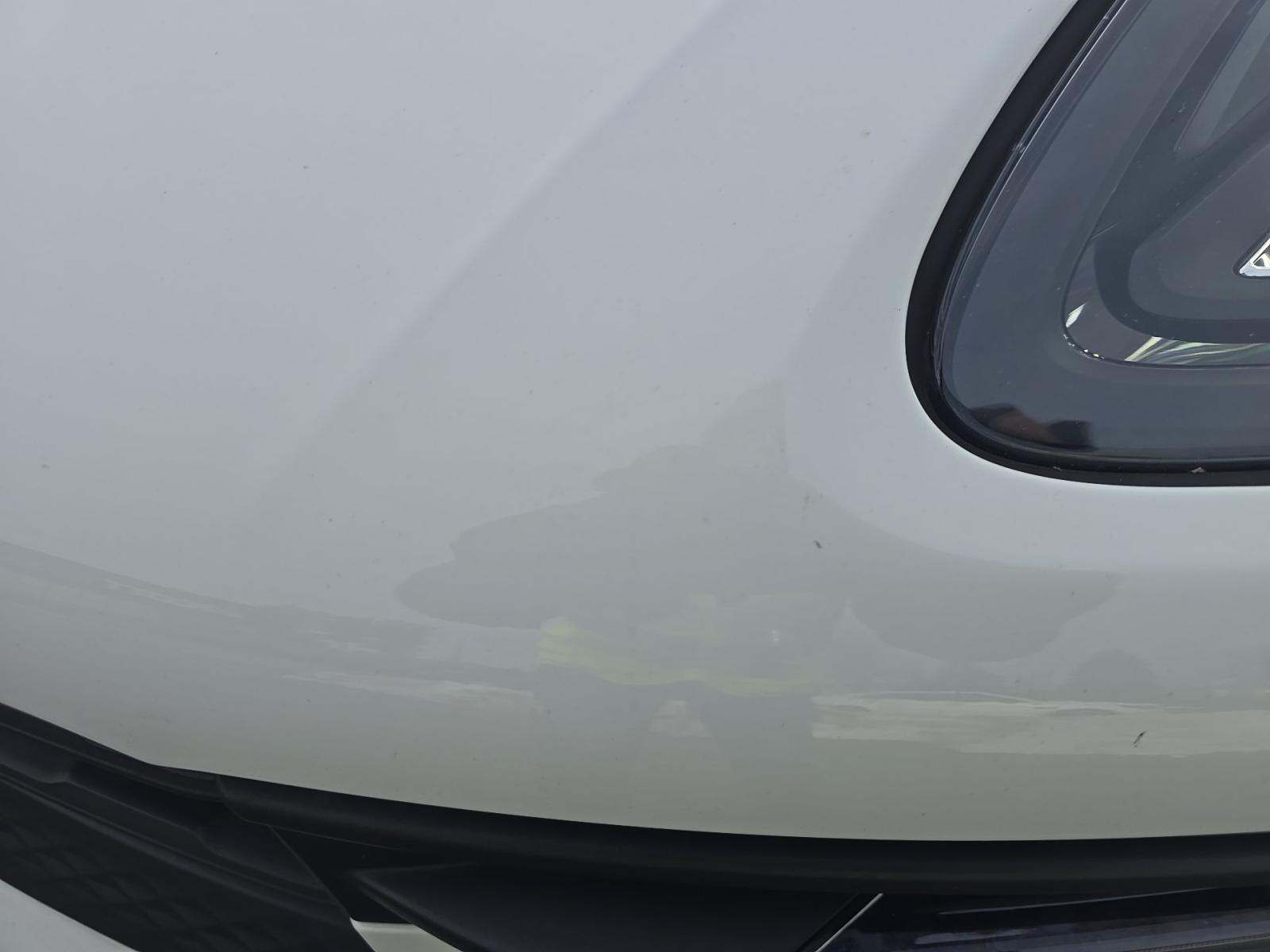 2022 Porsche Macan Base AWD