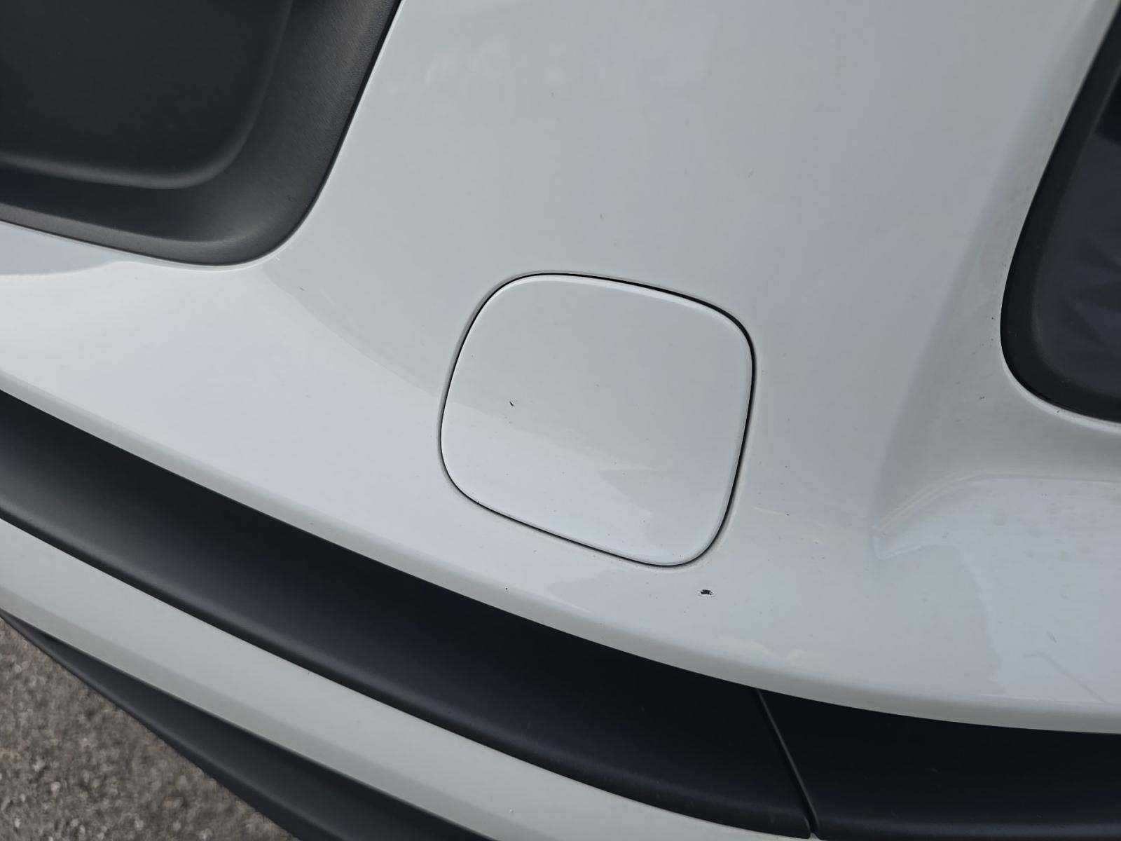 2022 Porsche Macan Base AWD