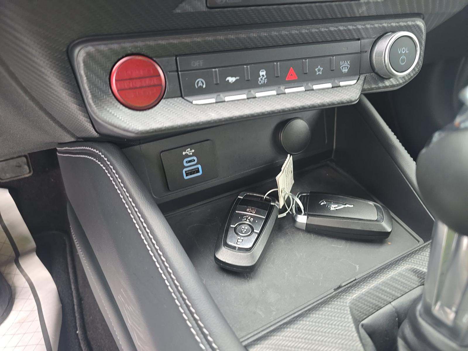 2024 Ford Mustang EcoBoost RWD