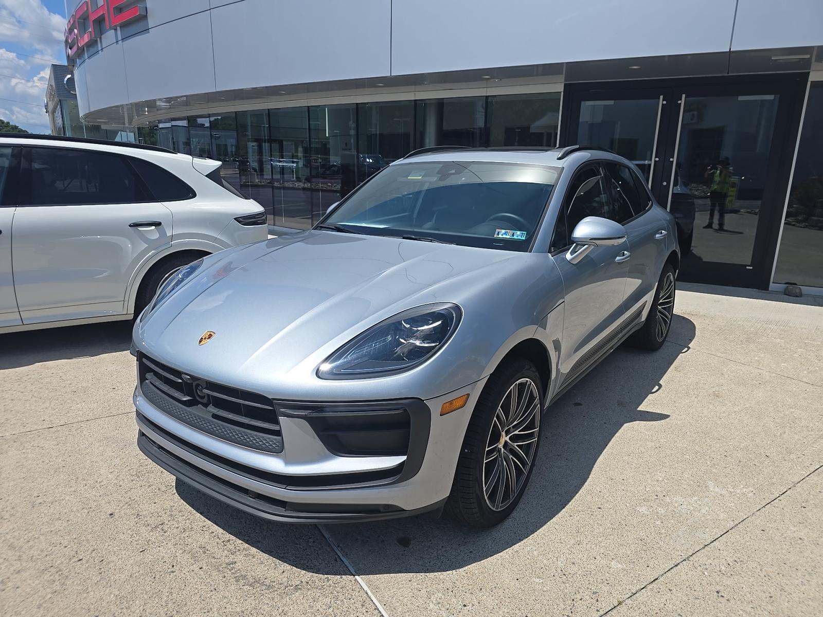 2026 Porsche Macan Base AWD