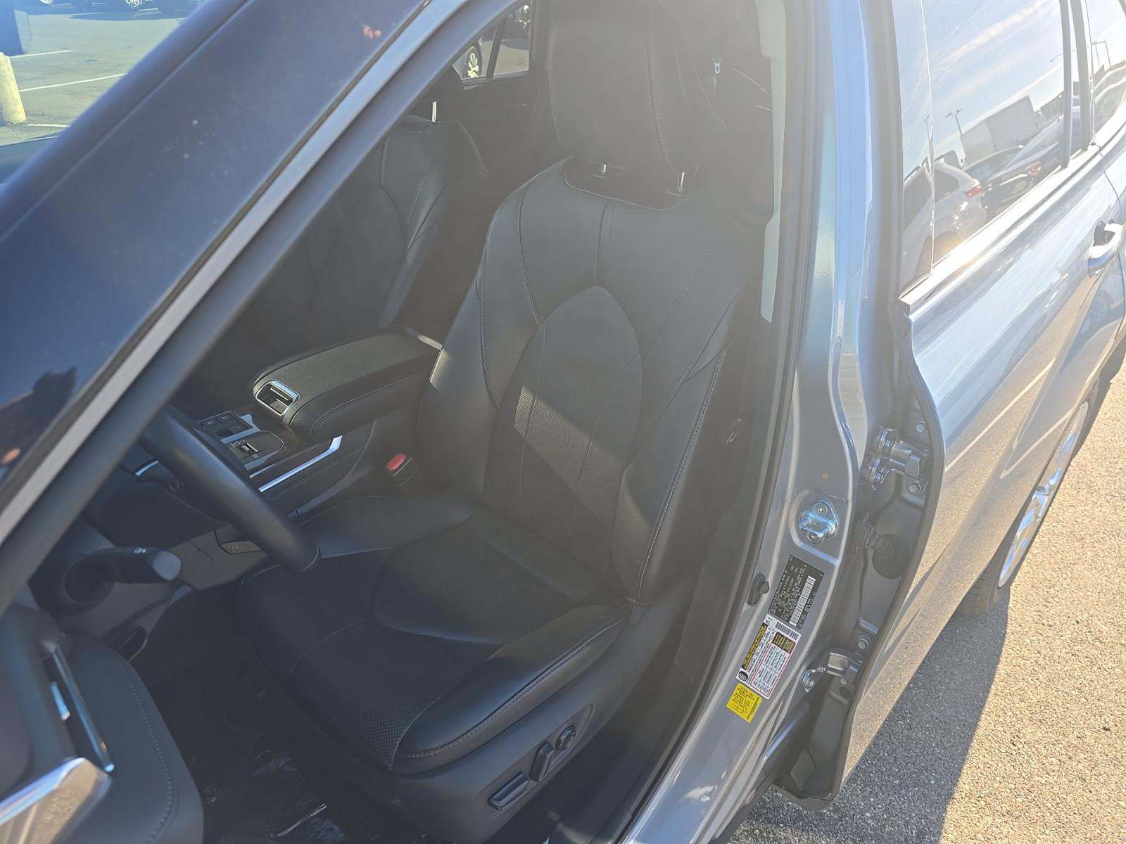 2023 Toyota Highlander Hybrid Limited AWD