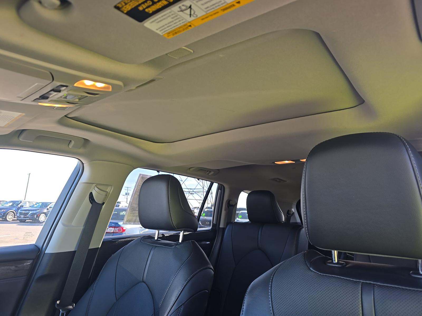 2023 Toyota Highlander Hybrid Limited AWD