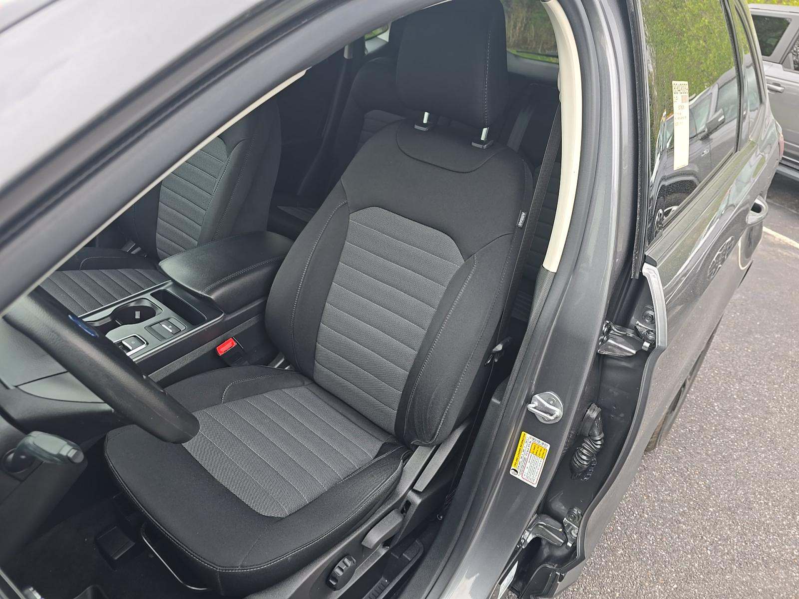 2023 Ford Edge SE AWD
