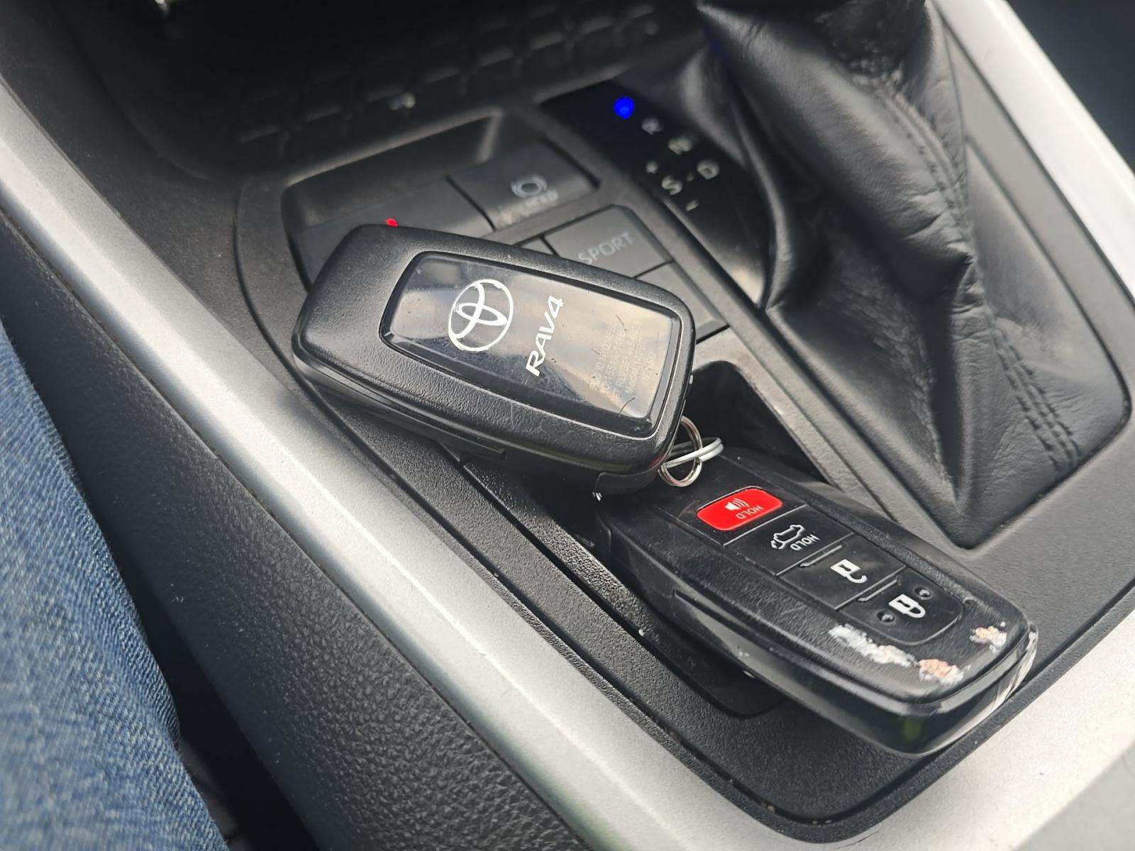 2022 Toyota RAV4 XLE AWD