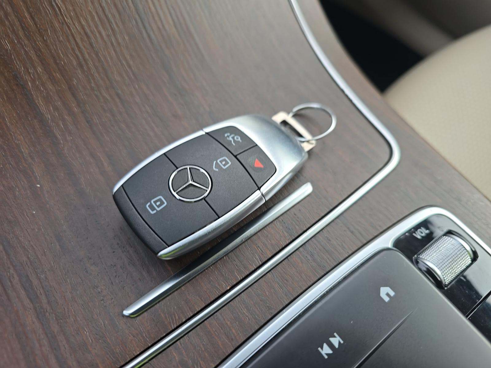 2021 Mercedes-Benz GLC GLC 300 AWD