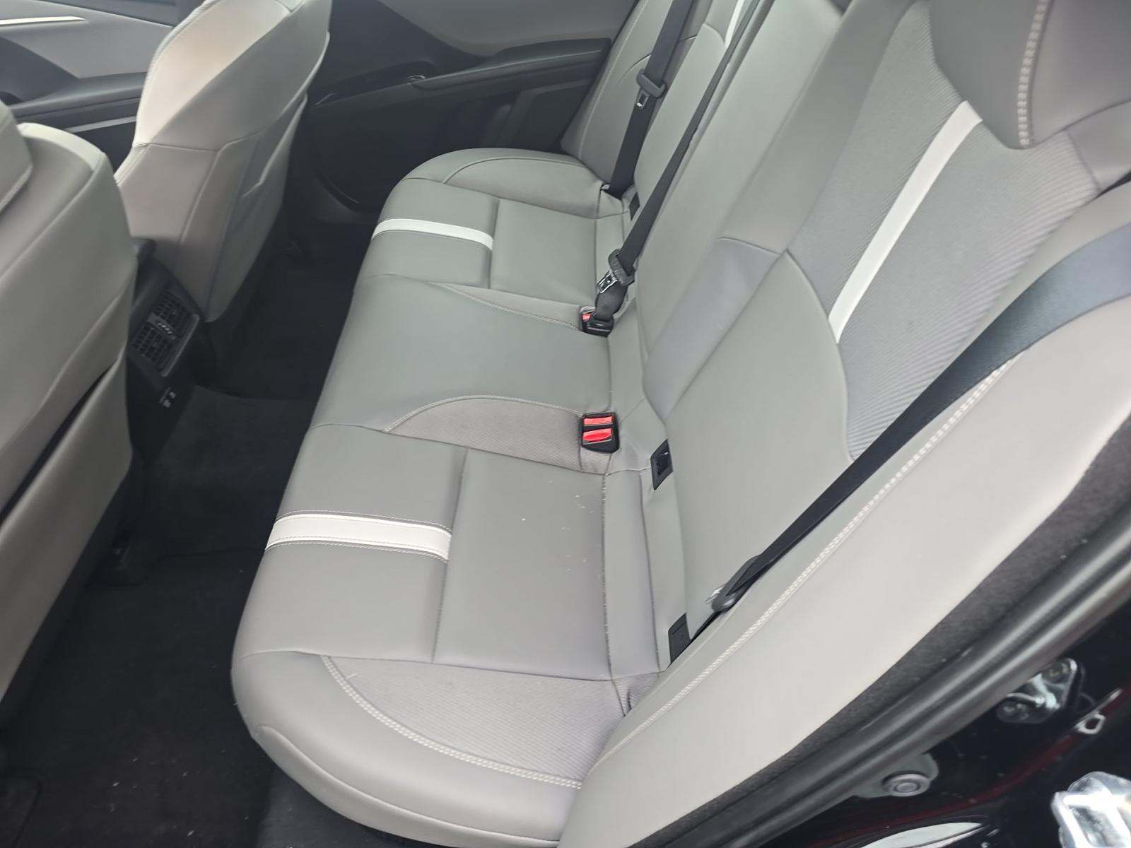 2025 Toyota Camry SE FWD