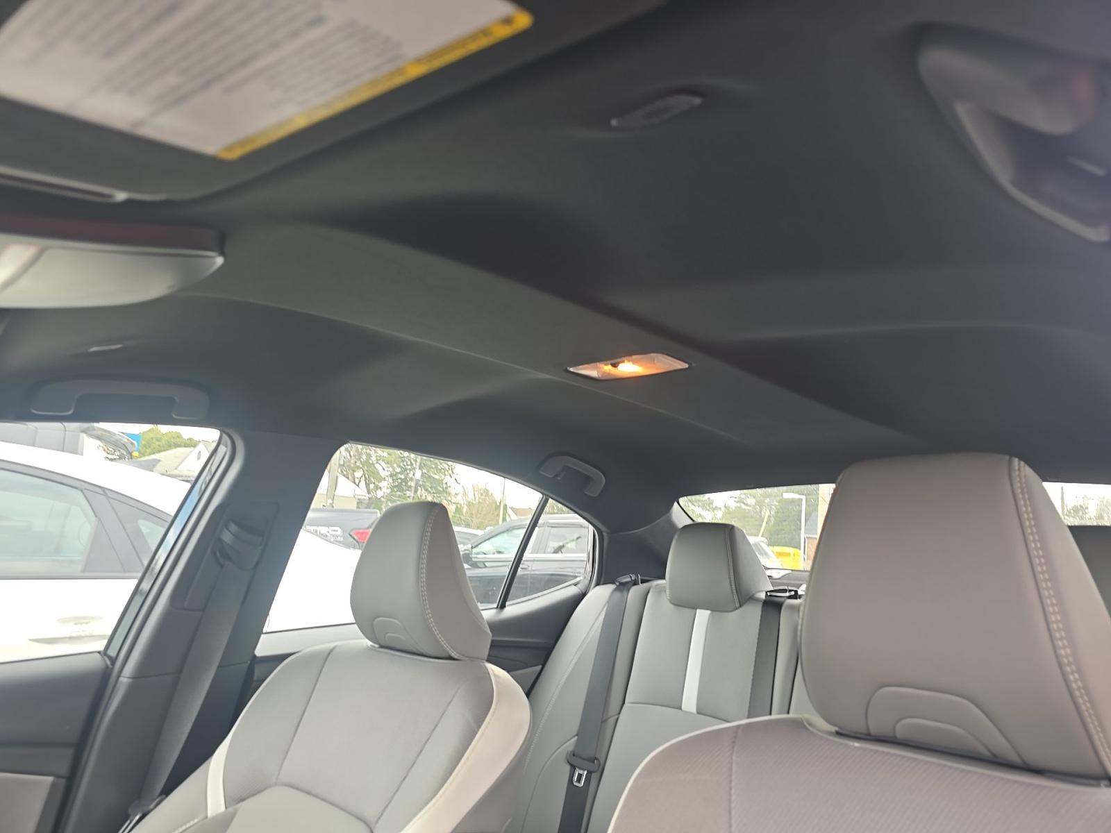 2025 Toyota Camry SE FWD