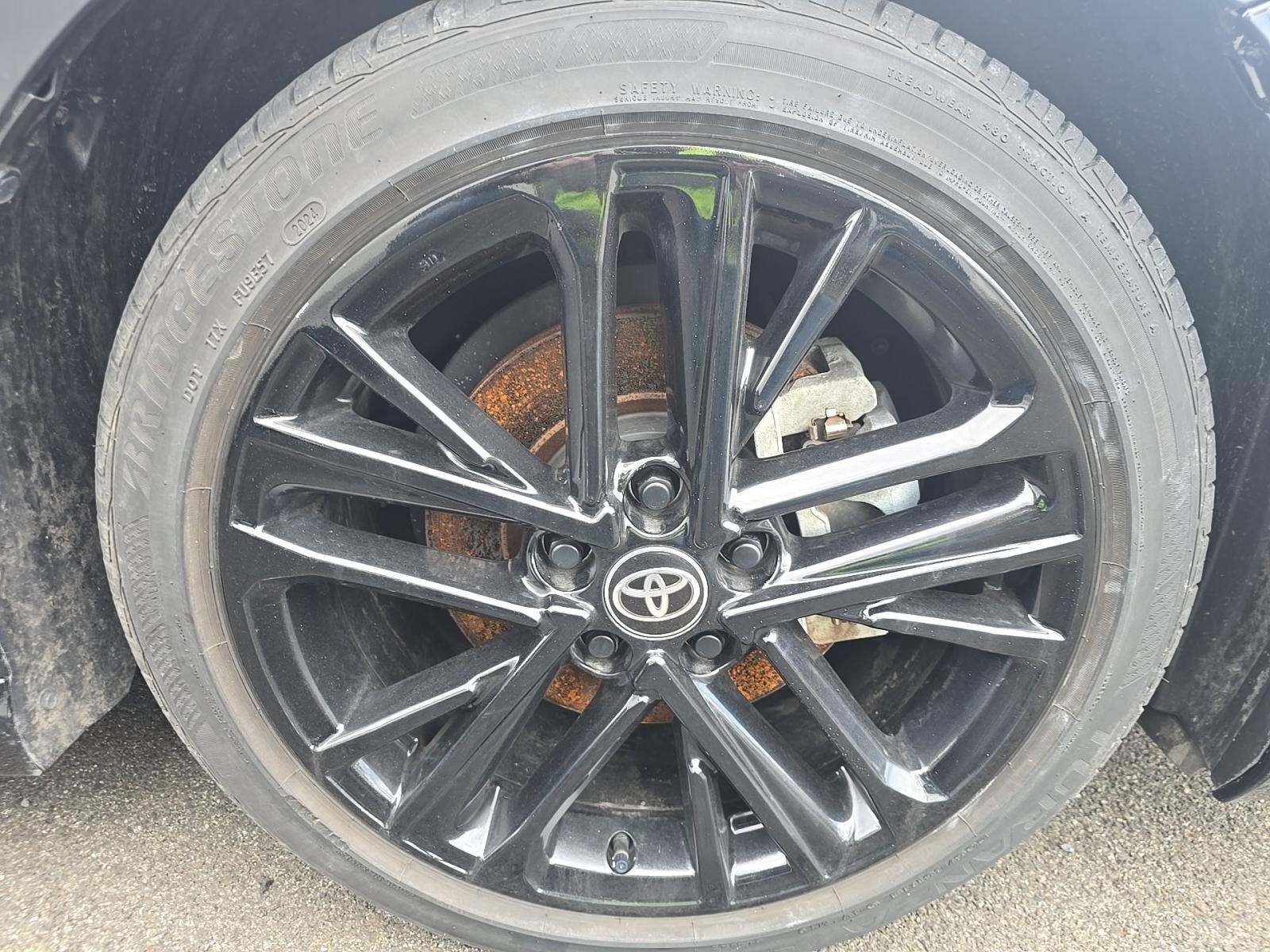 2025 Toyota Camry SE FWD