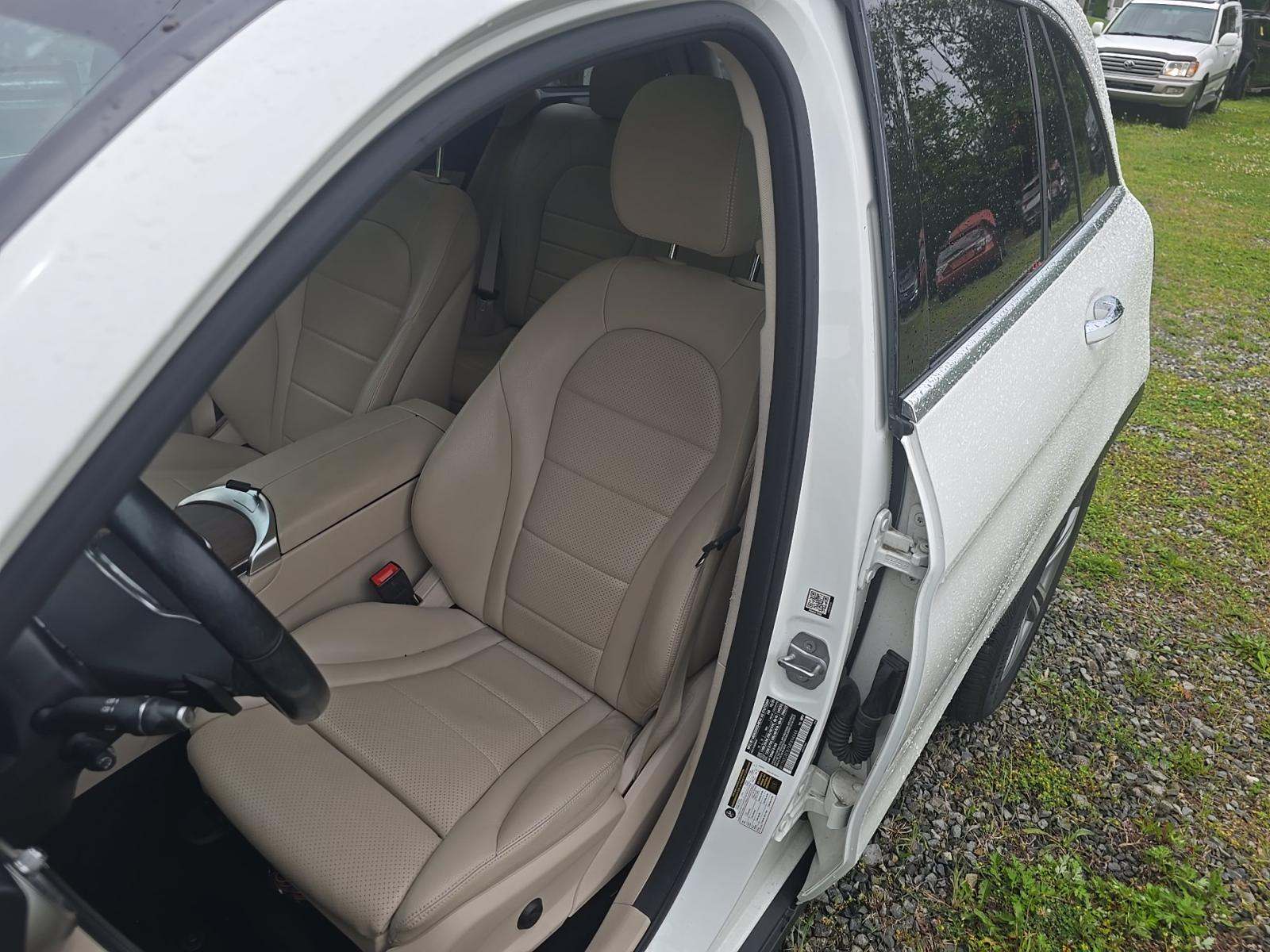 2021 Mercedes-Benz GLC GLC 300 AWD