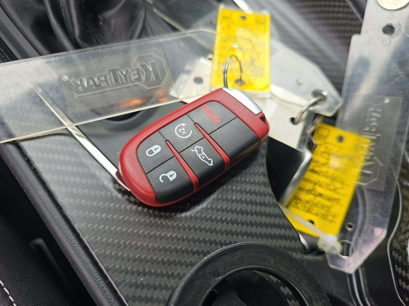 DODGE CHALLENGER - 4