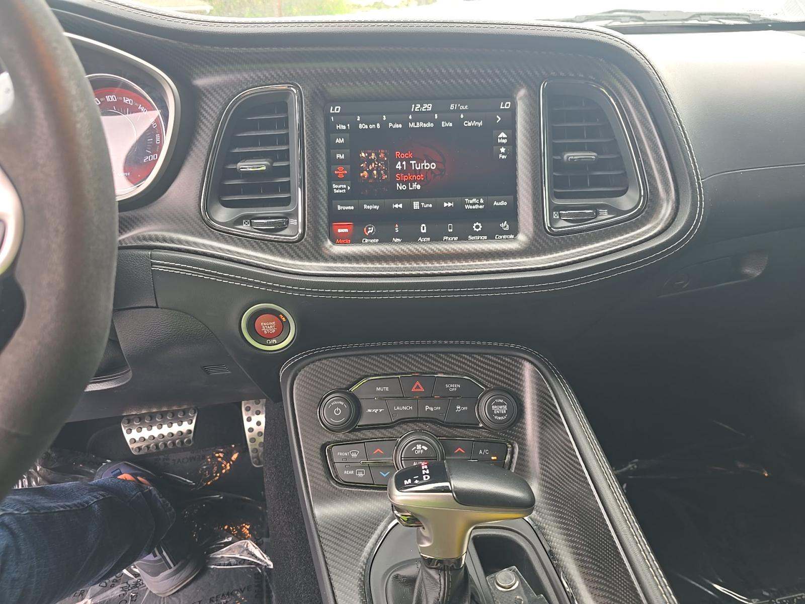 DODGE CHALLENGER - 6