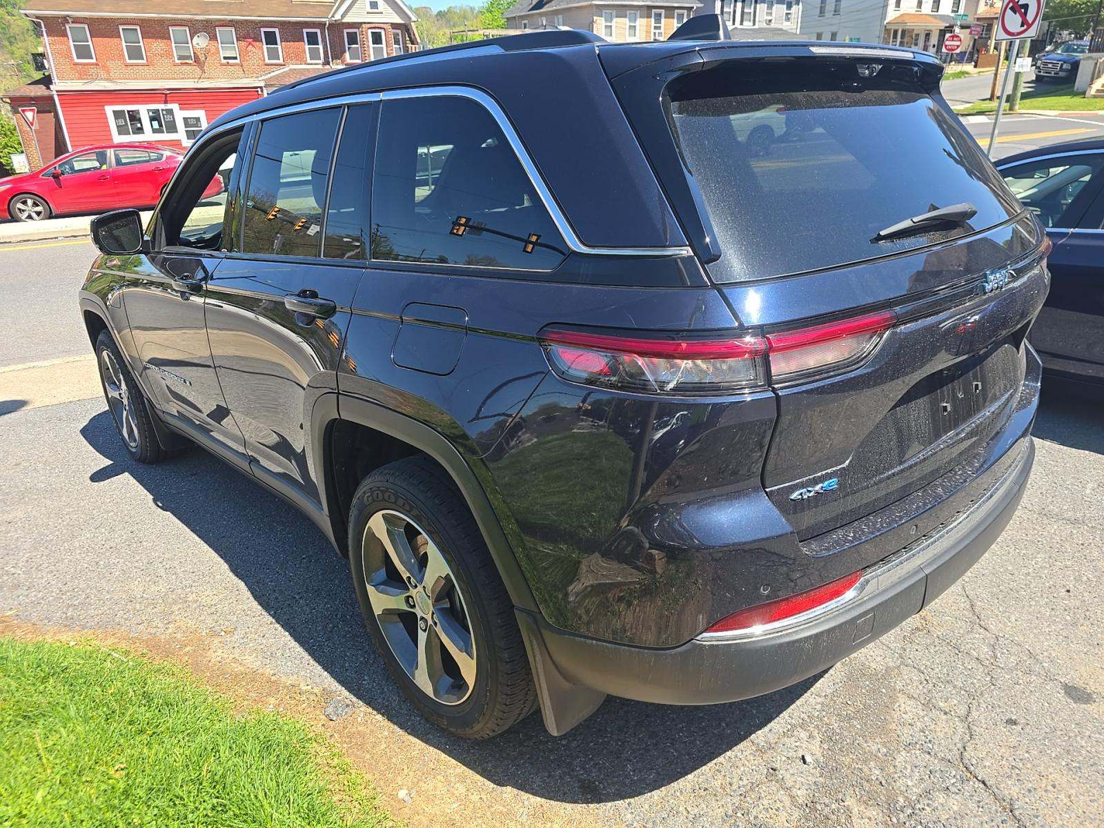 JEEP GRAND CHEROKEE - 2