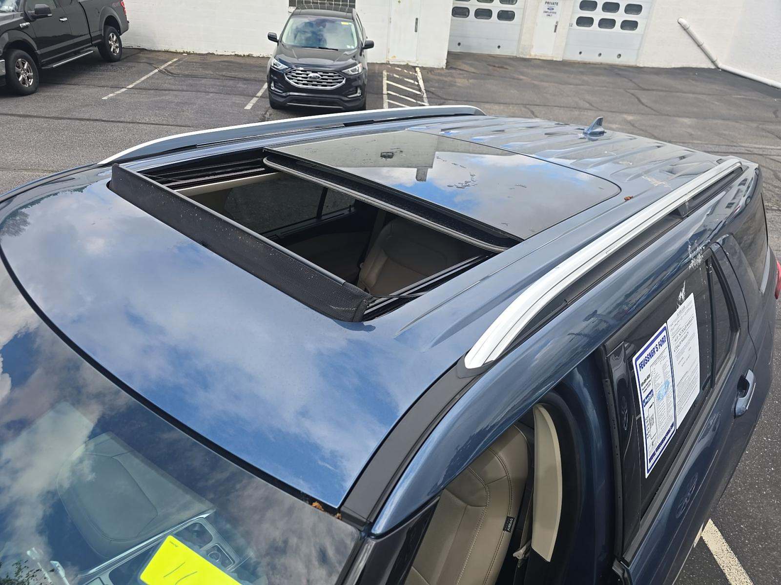 FORD EXPLORER - 8