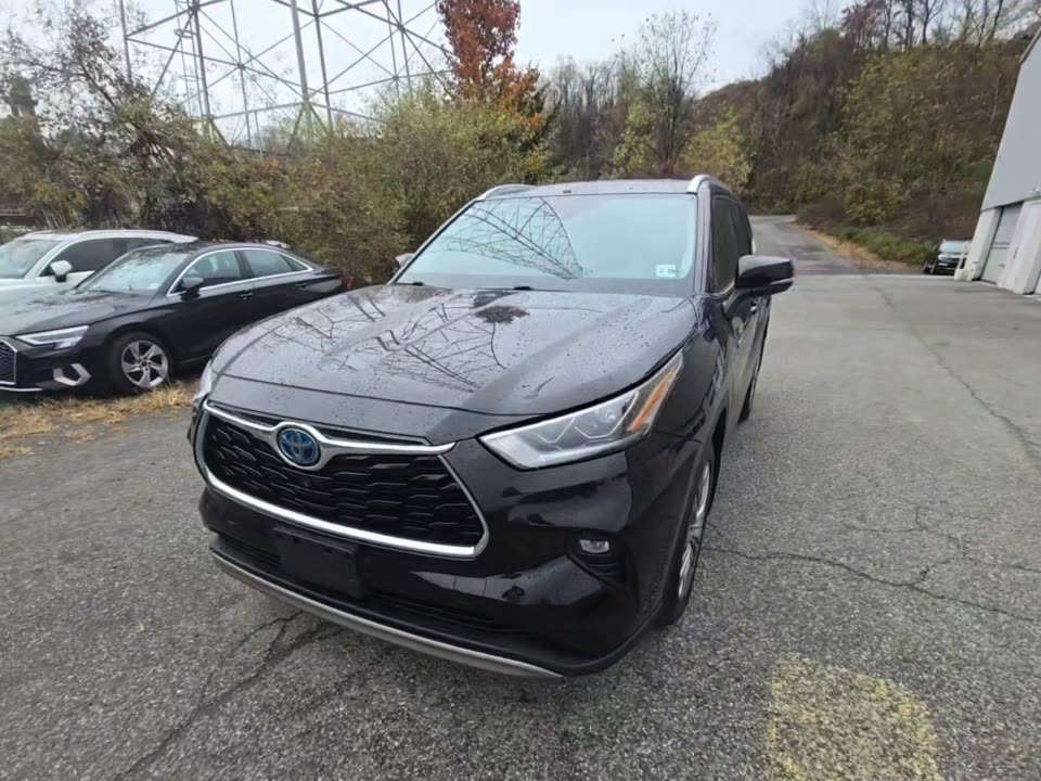 2021 Toyota Highlander Hybrid Platinum AWD