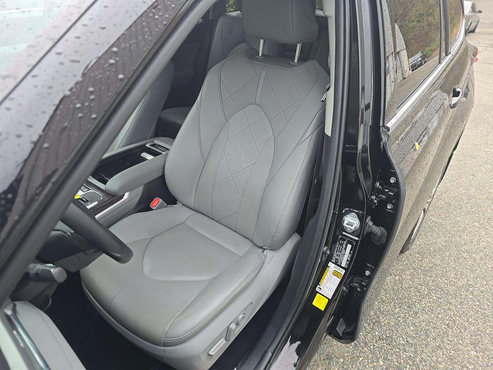 2021 Toyota Highlander Hybrid Platinum AWD