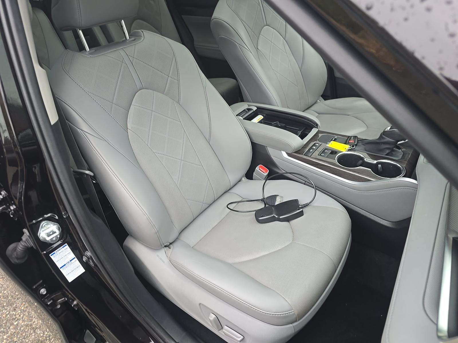 2021 Toyota Highlander Hybrid Platinum AWD