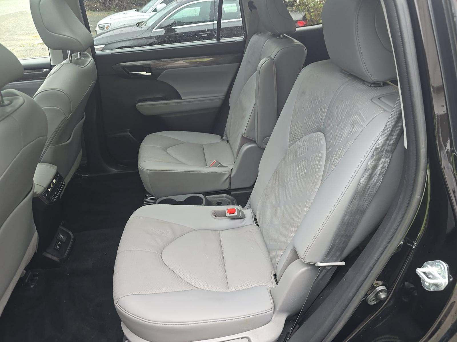 2021 Toyota Highlander Hybrid Platinum AWD