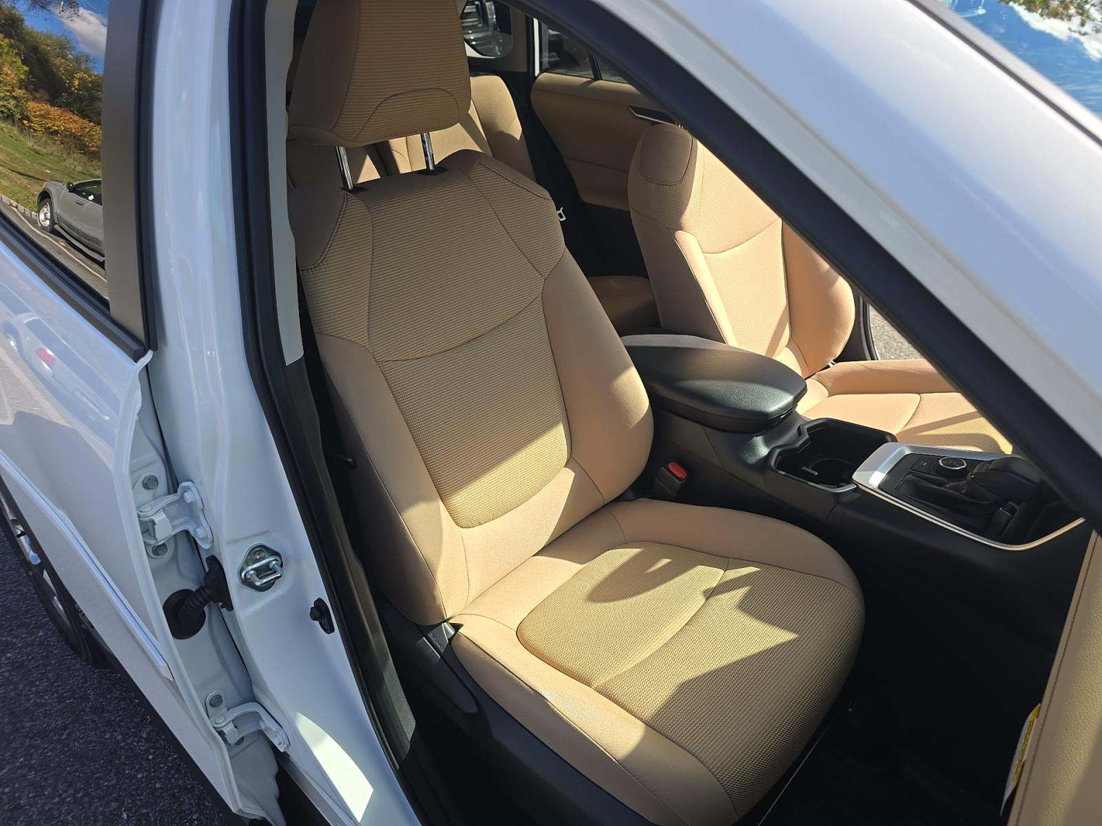 2025 Toyota RAV4 Hybrid LE AWD