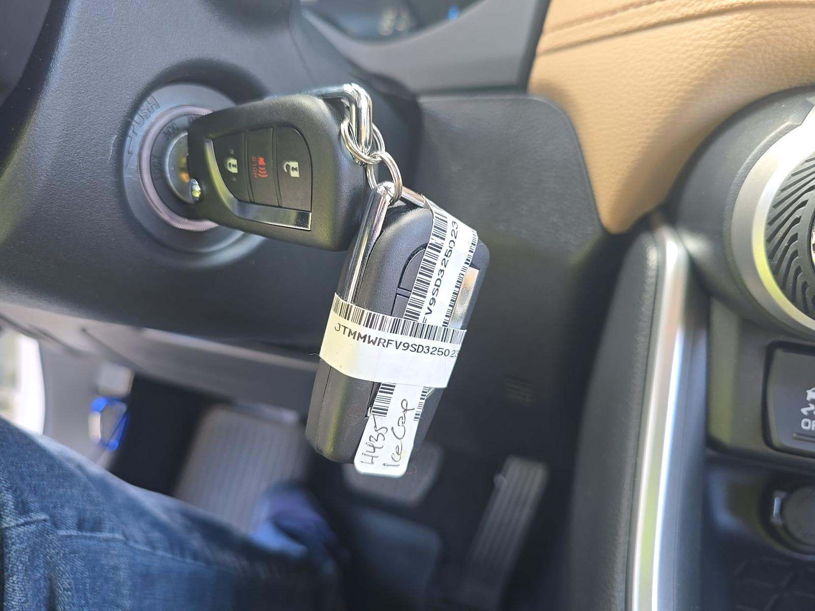 2025 Toyota RAV4 Hybrid LE AWD