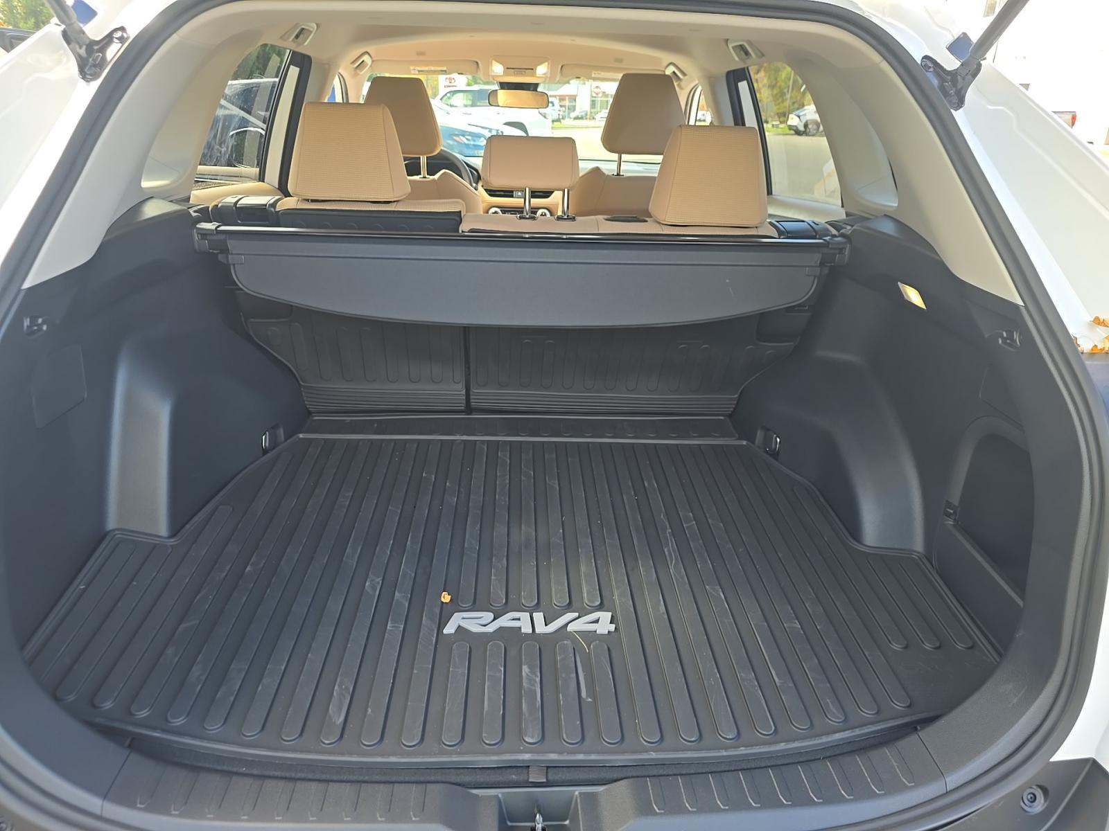 2025 Toyota RAV4 Hybrid LE AWD